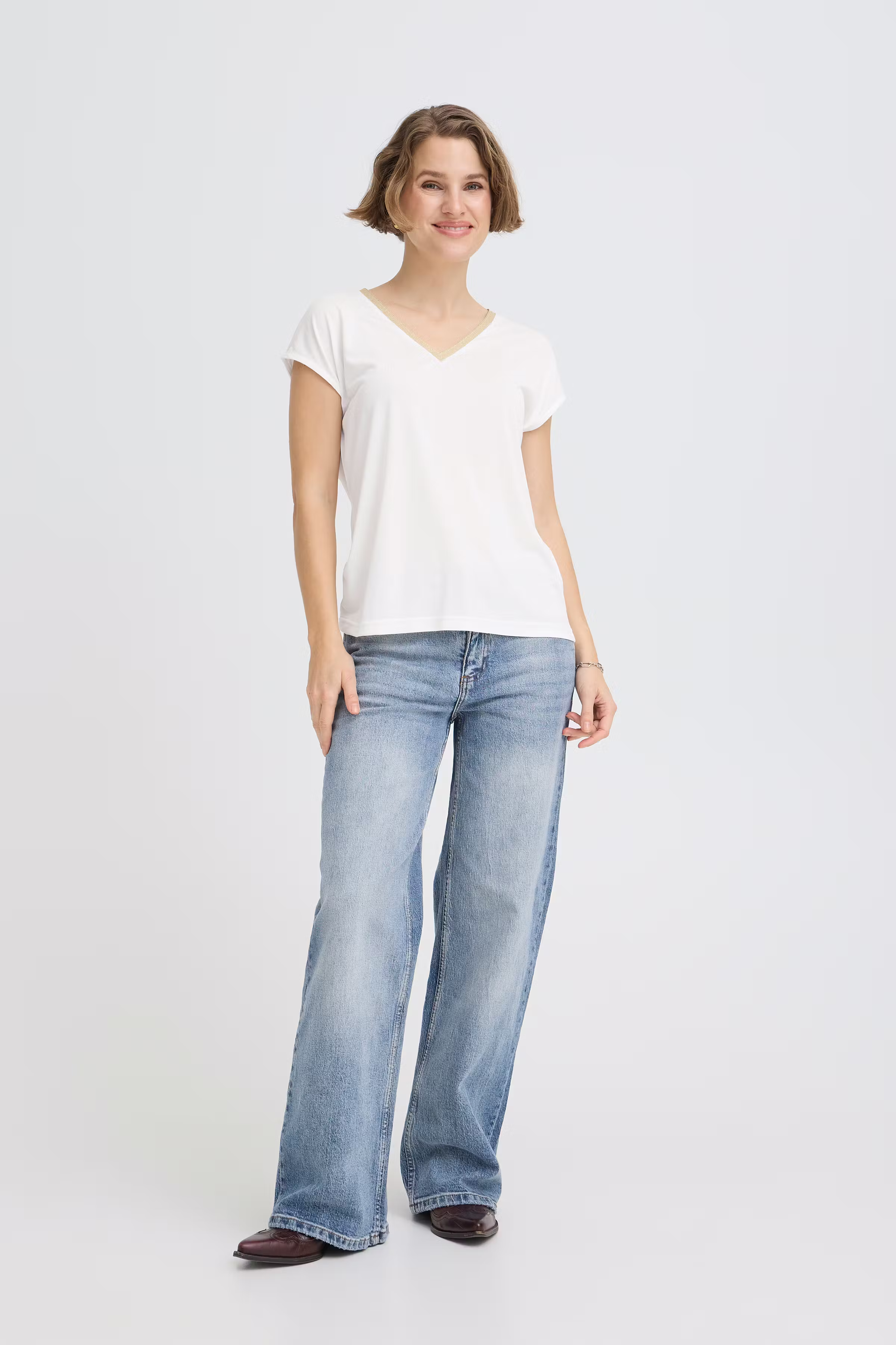 BYPERL T-shirt LOOKBOOK FRONT 20818705-114300