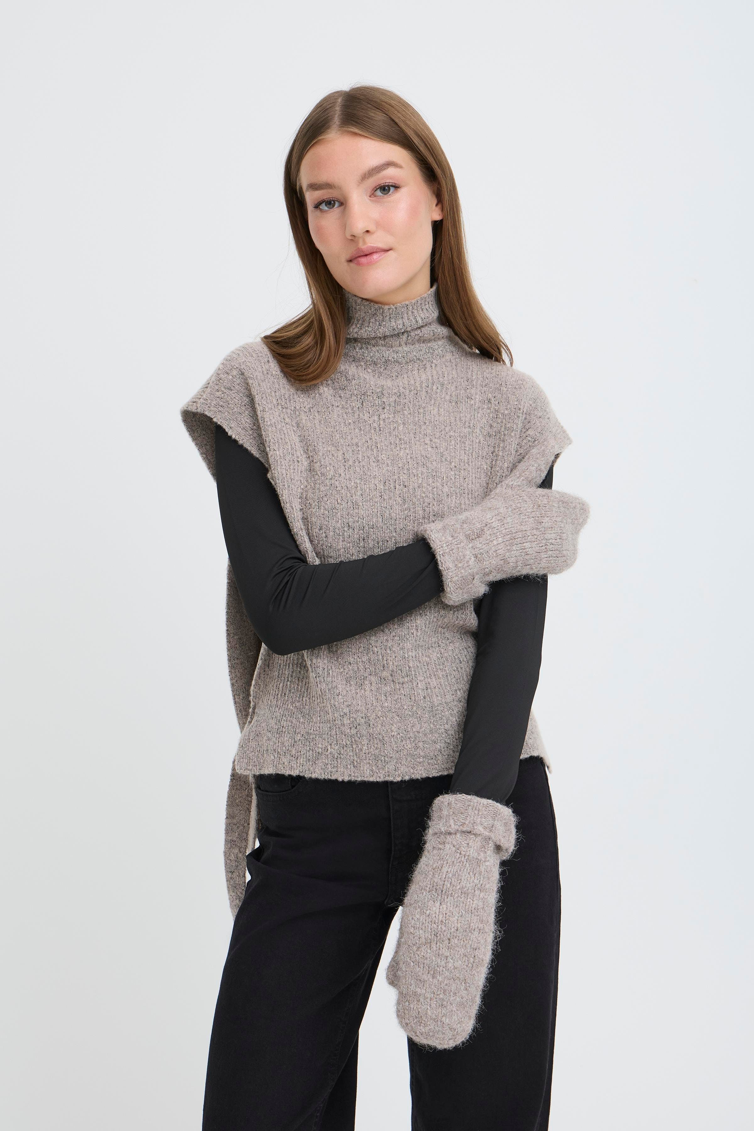 IAMONA Hansker LOOKBOOK FRONT 20124763-1304011