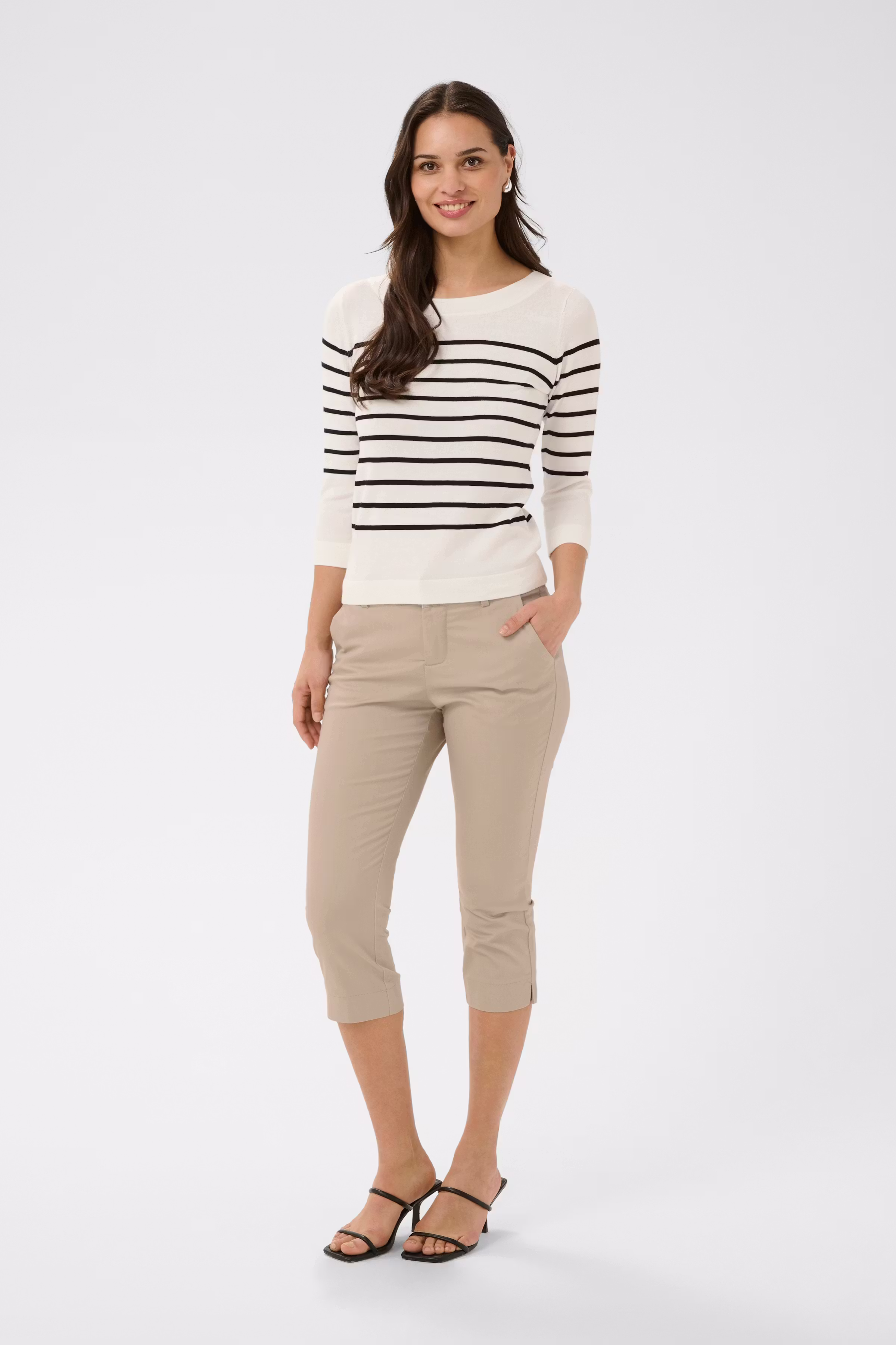 KAlea Capri Trousers LOOKBOOK FRONT 10506815-151305