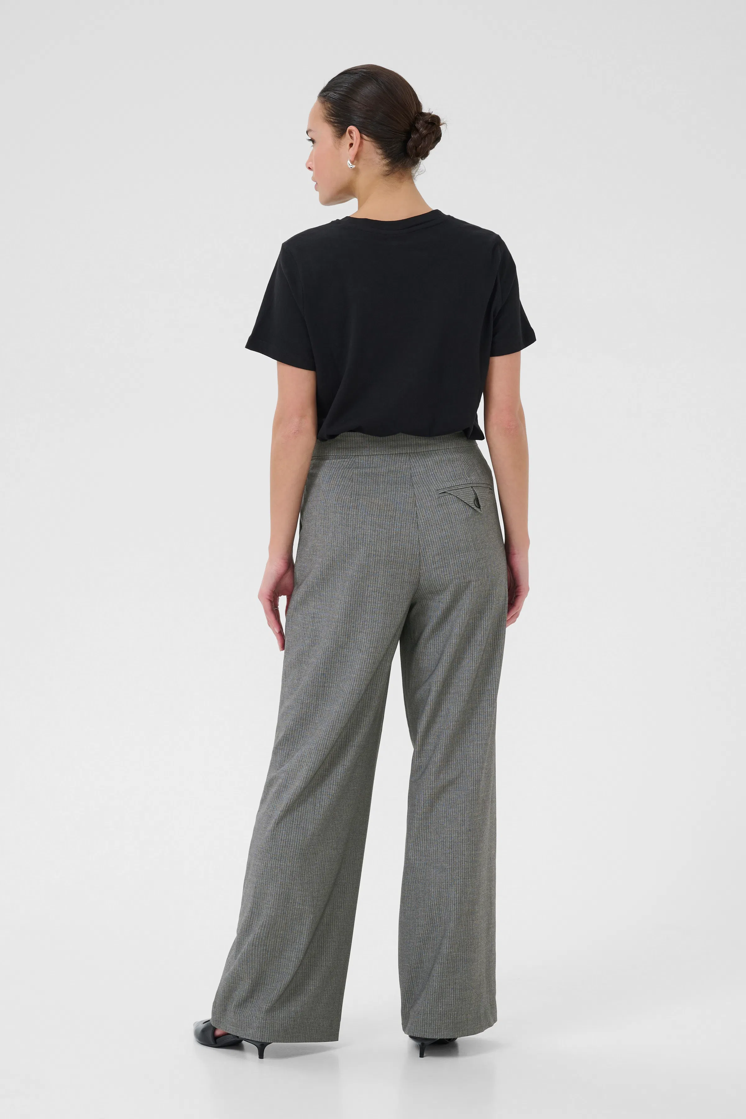 KAellie Bukser LOOKBOOK BACK 10510548-108214