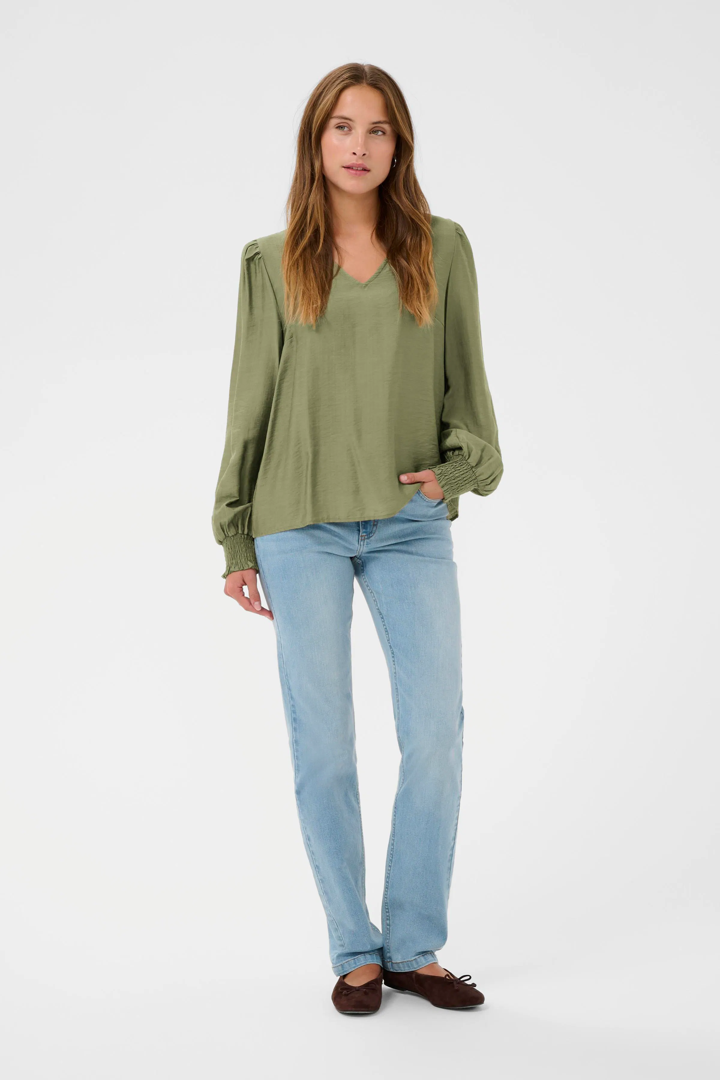 KAlufia Blouse LOOKBOOK FRONT 10511104-170517
