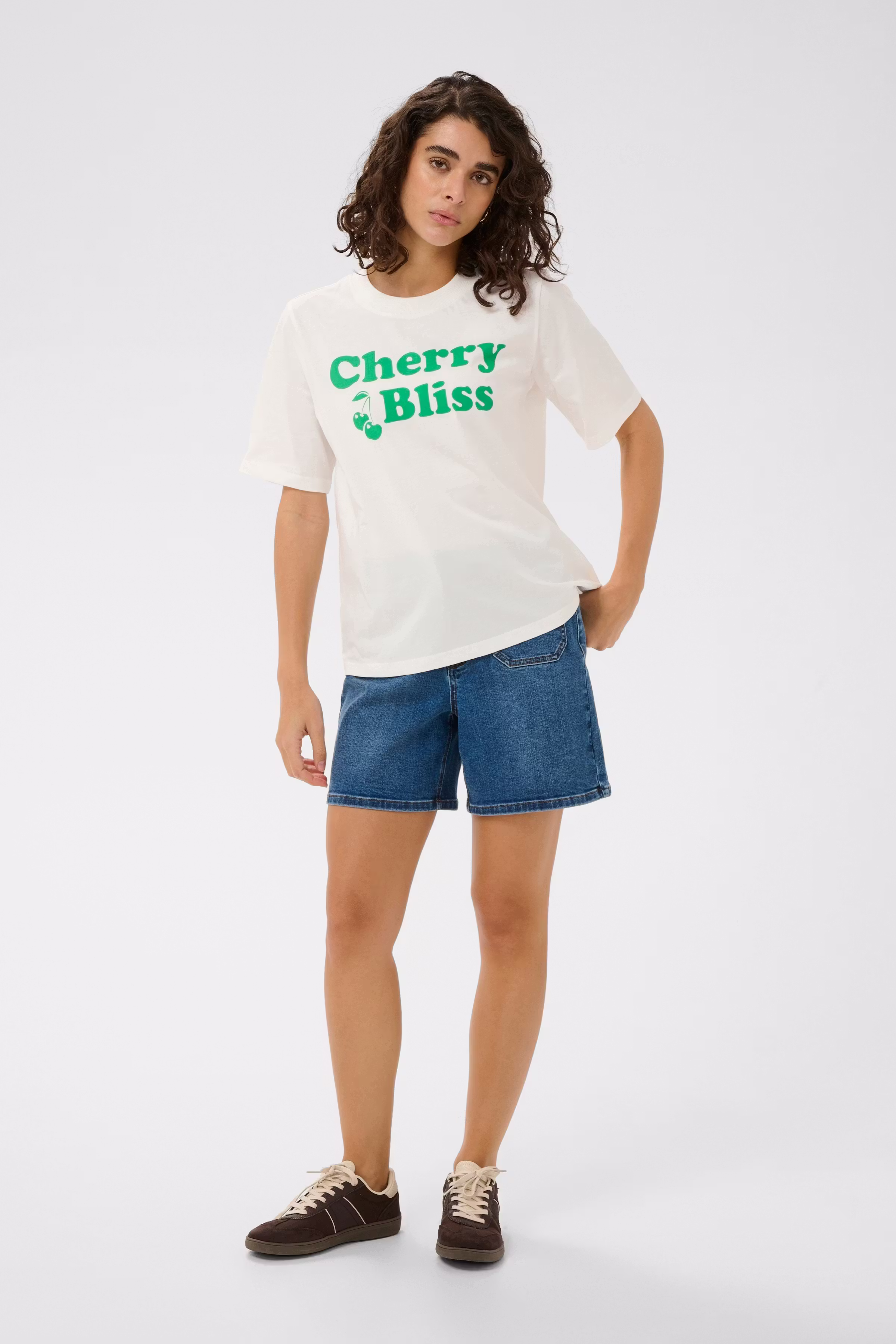 KAcherie T-shirt LOOKBOOK FRONT 10511354-110602