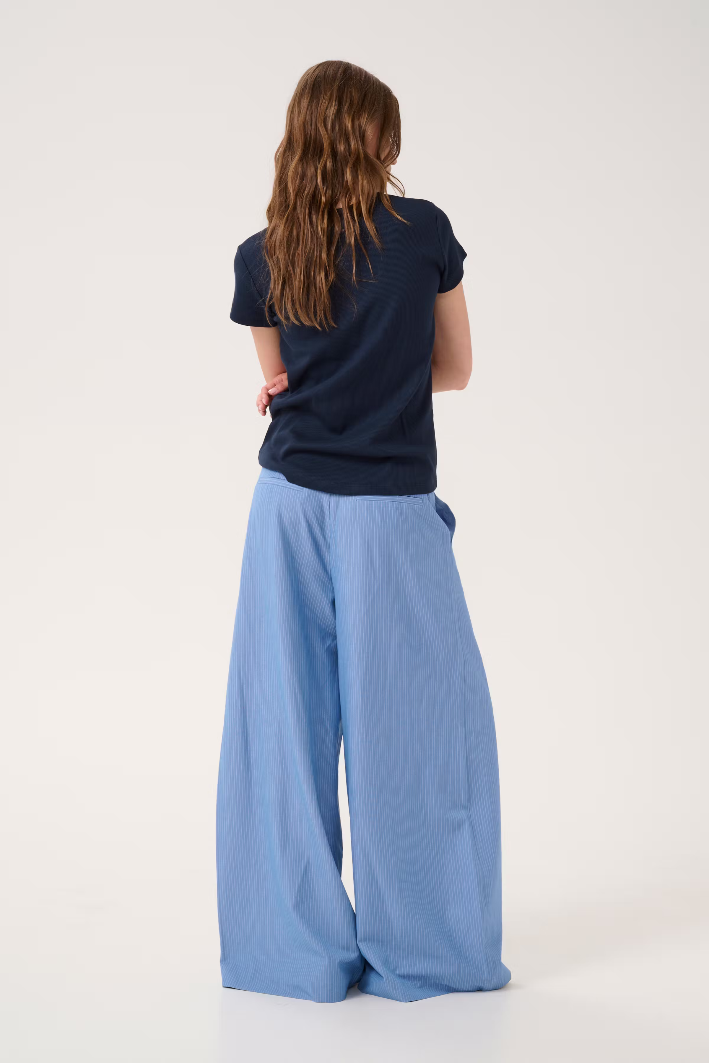 09 THE MANDY TEE LOOKBOOK BACK 10704859-103565