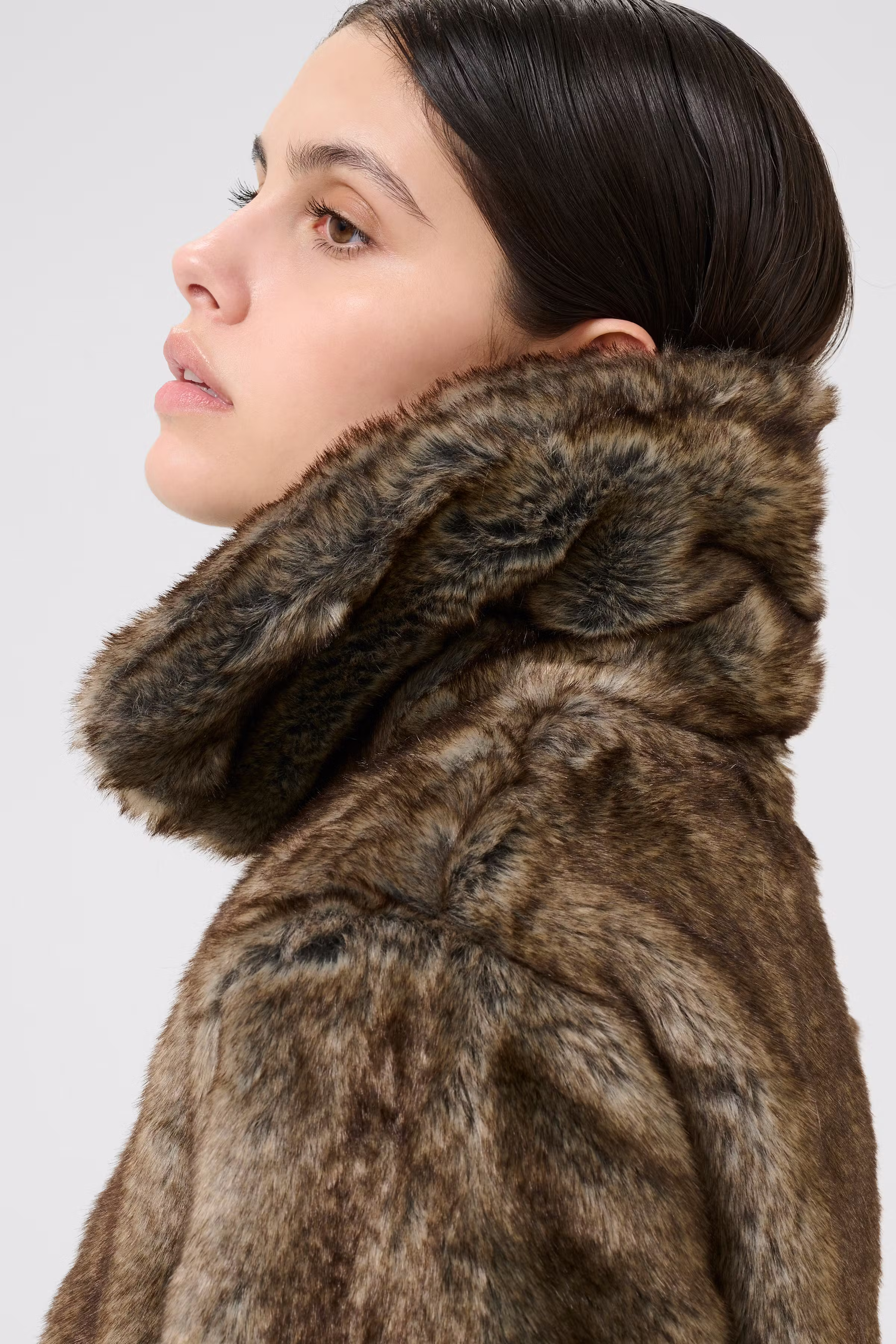 KBCarol Faux fur Mantel LOOKBOOK DETAIL 10105713-181304