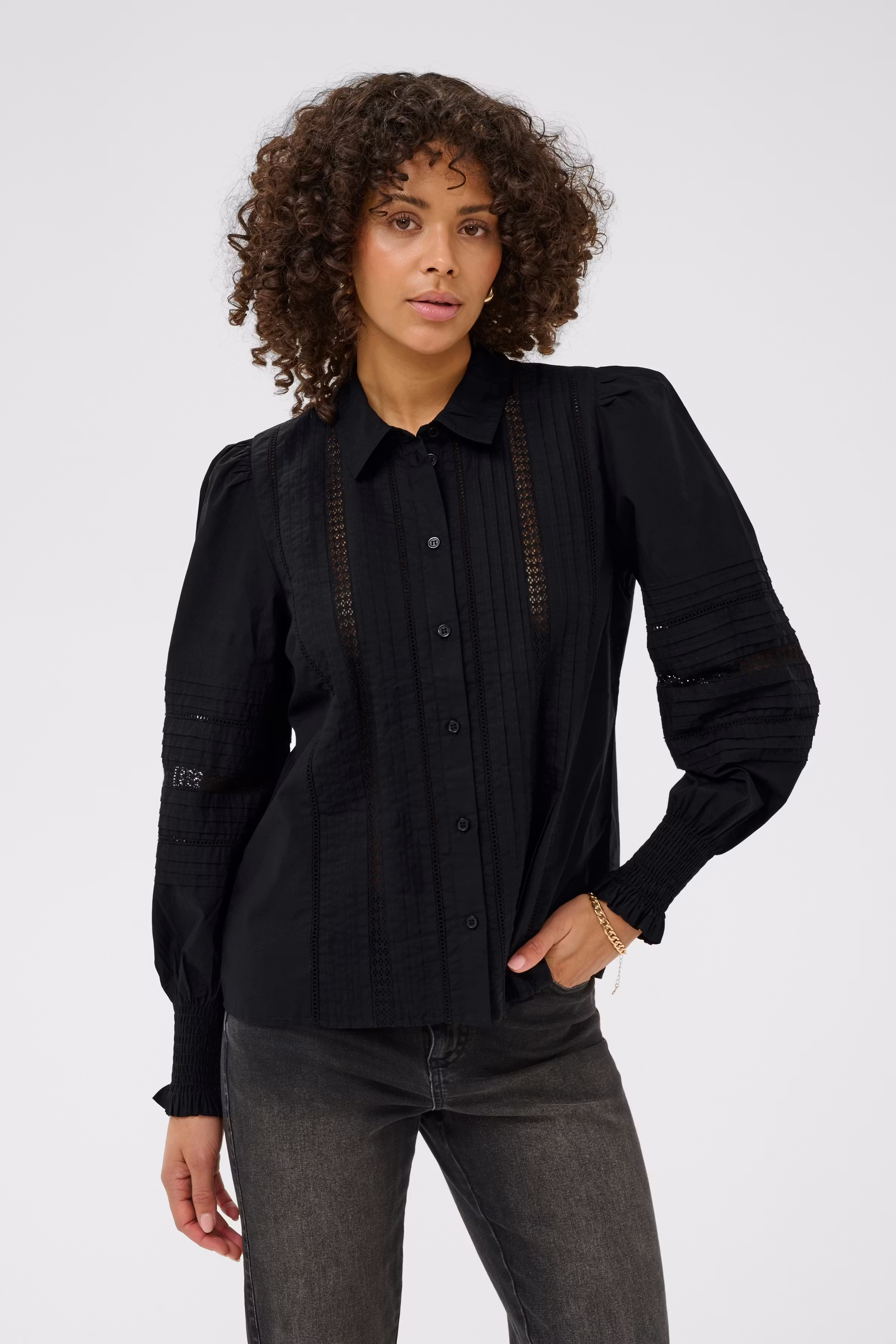 KAbella Skjorte LOOKBOOK FRONT 10510972-100121