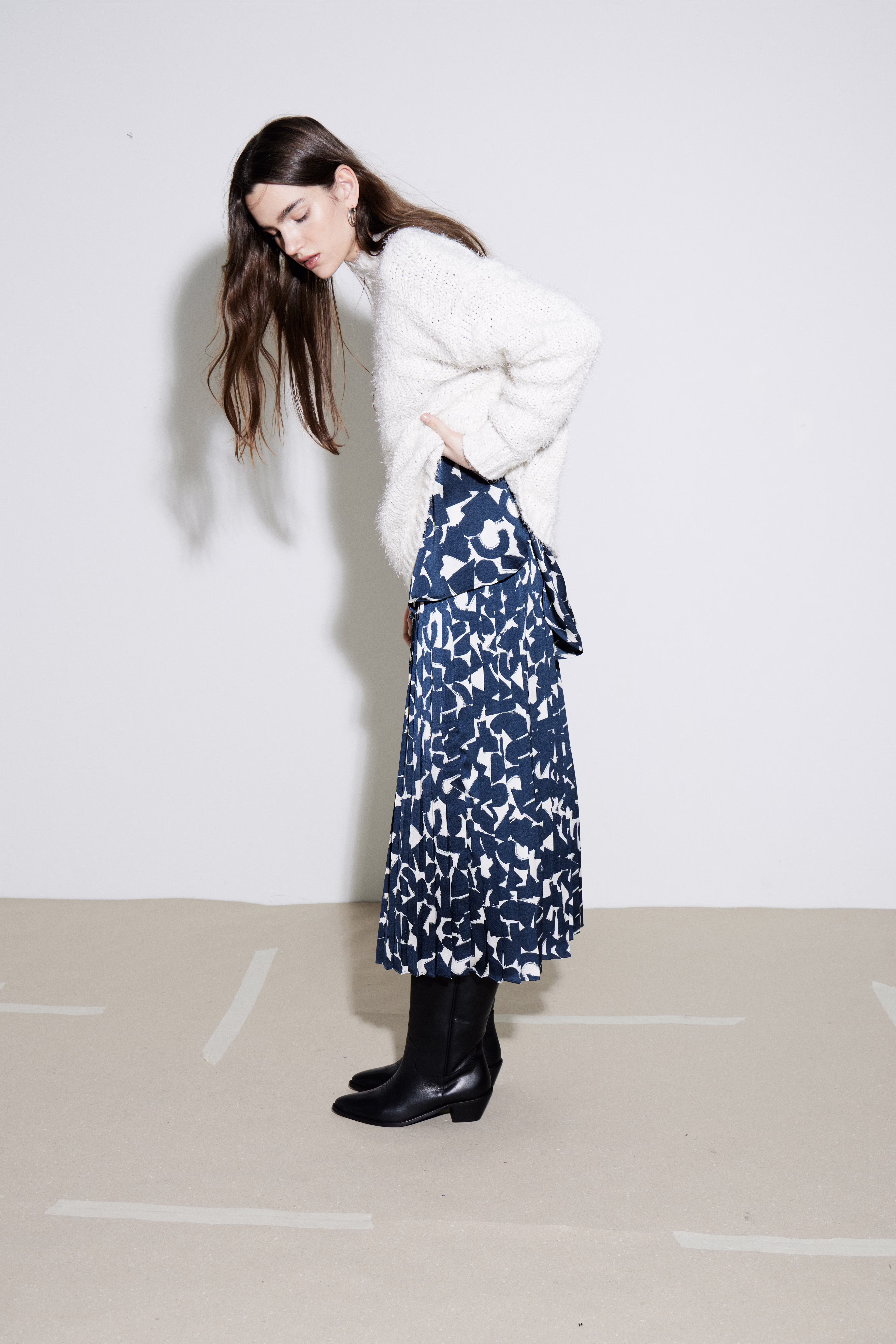 IHGRAPHI Skirt LOCATION NONE 20121930-203730