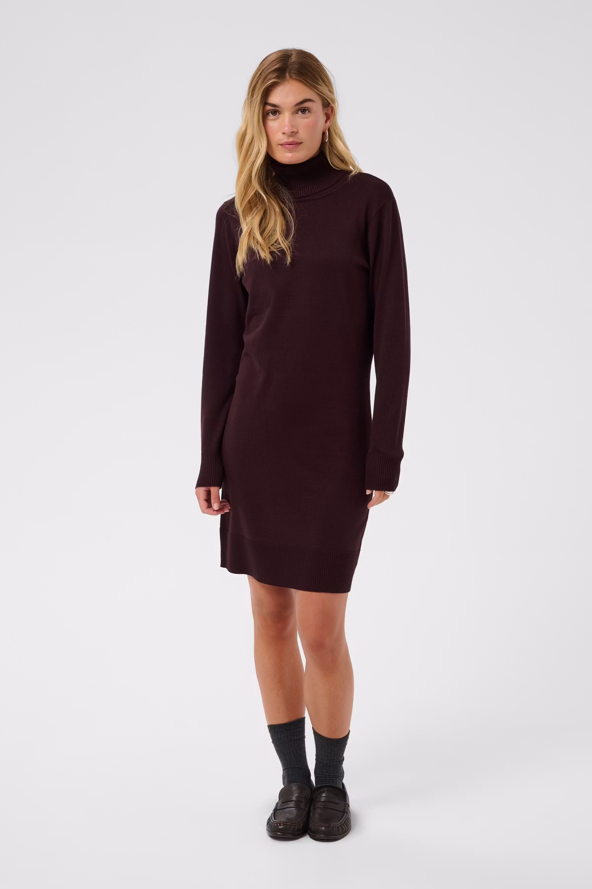 MilaSZ Rollneck Dress LOOKBOOK FRONT 30501696-191110