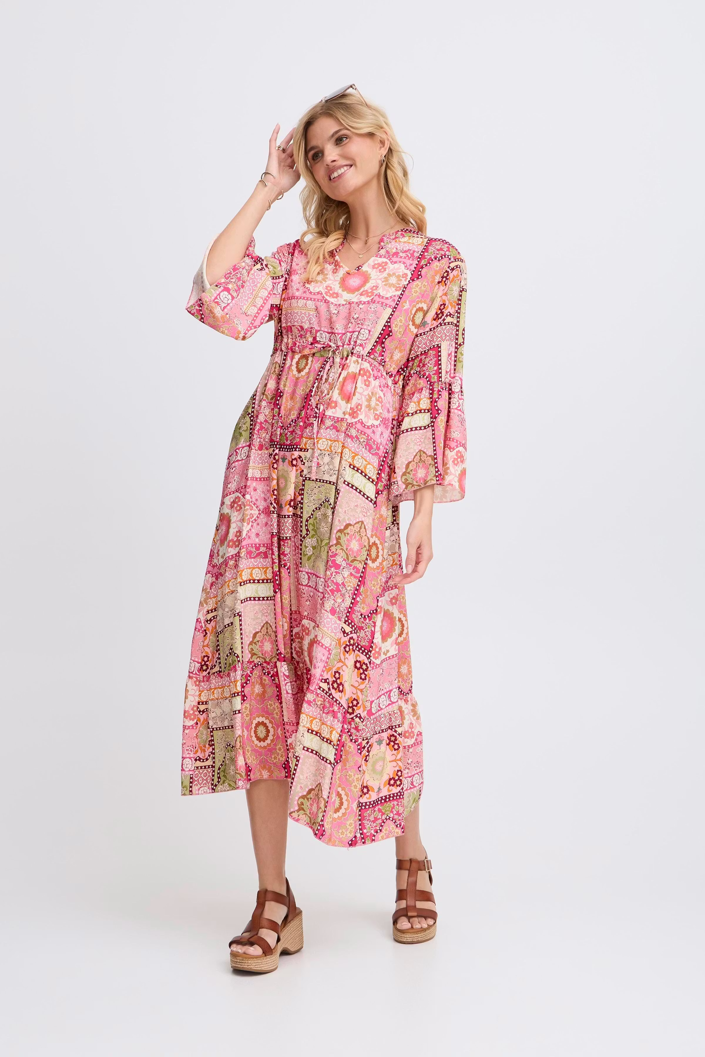 SBGITI Kjole LOOKBOOK FRONT 22101034-182133
