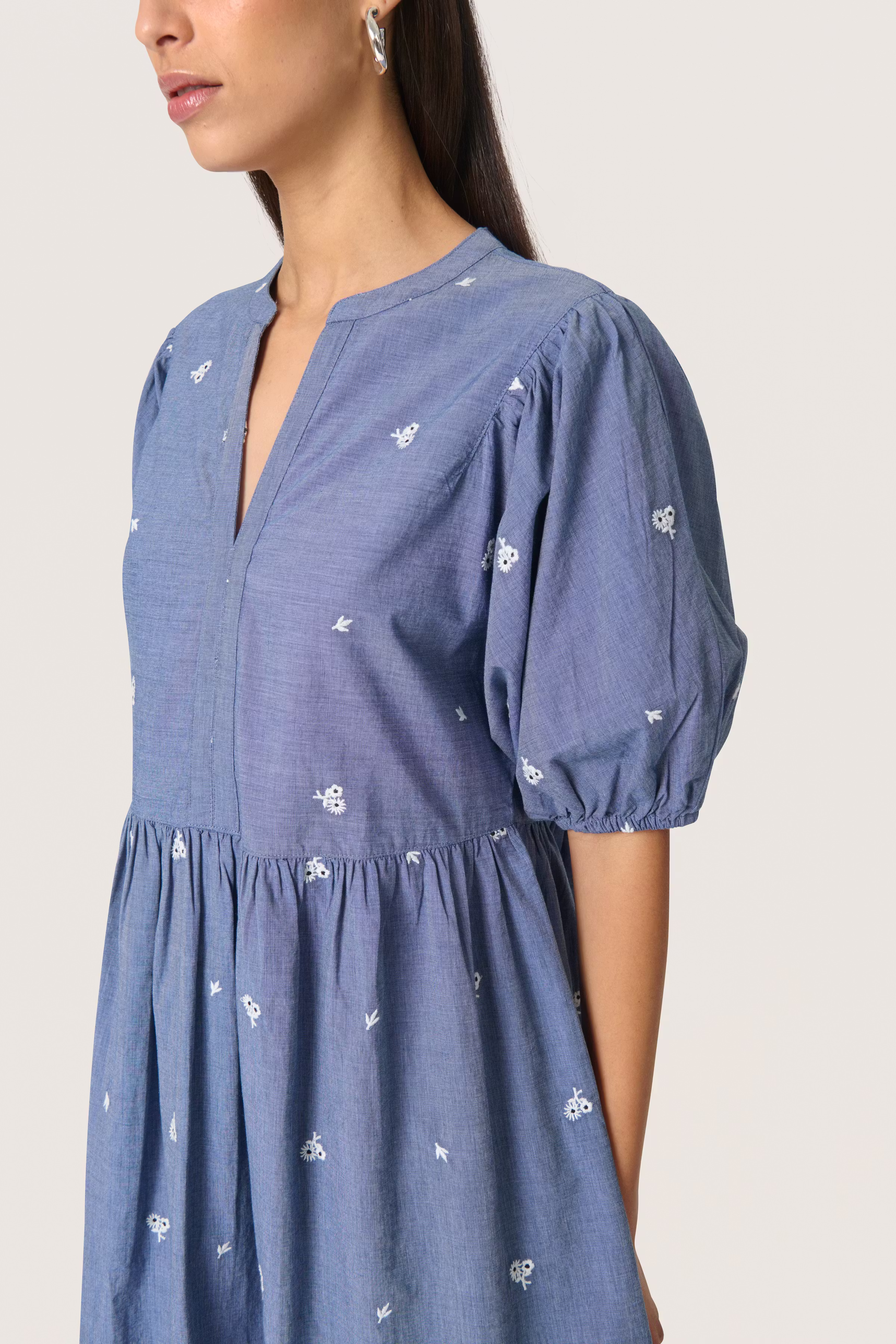 SLElly Kjole LOOKBOOK DETAIL 30408247-301130