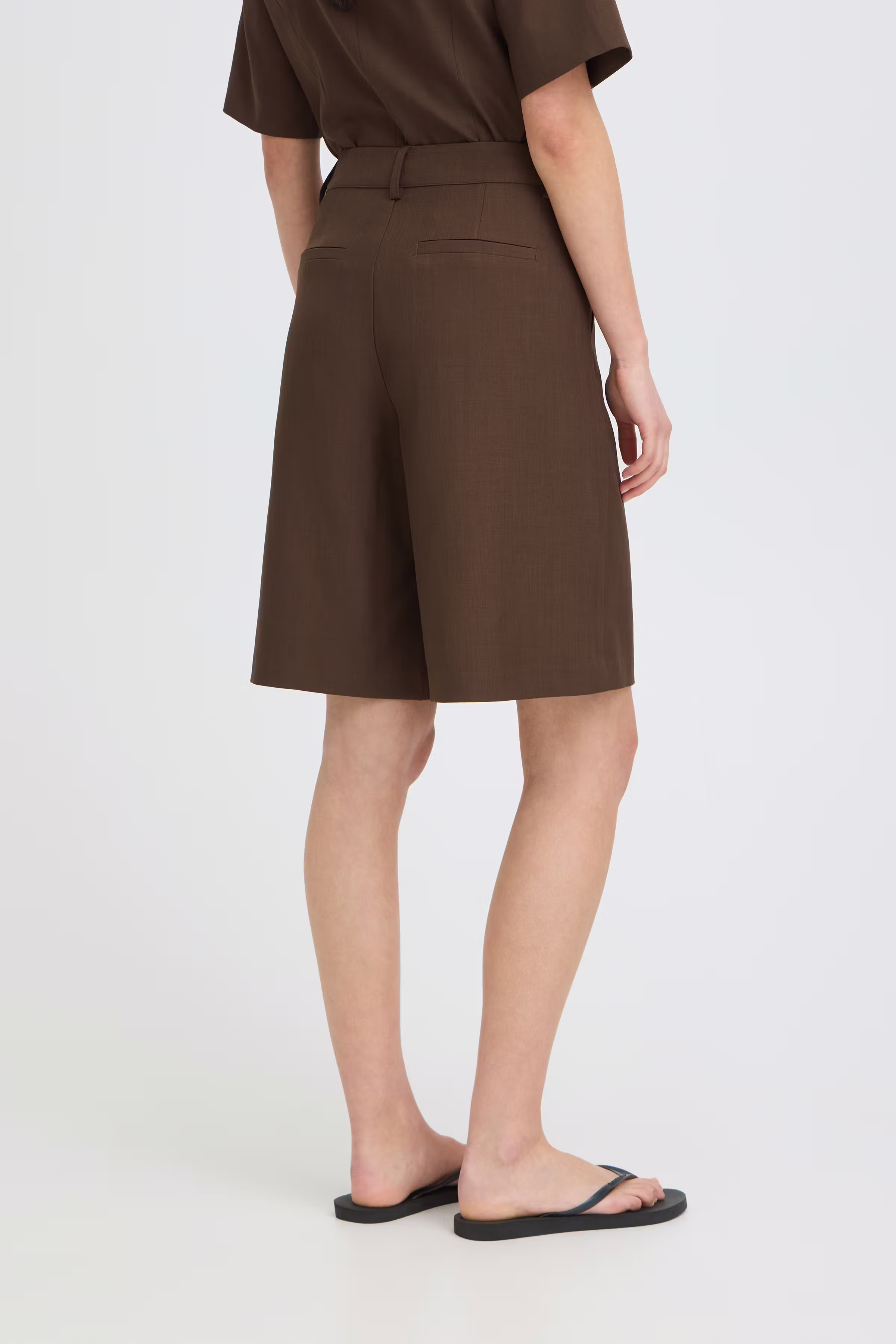 IHFAVA Shorts LOOKBOOK BACK 20126276-1908141