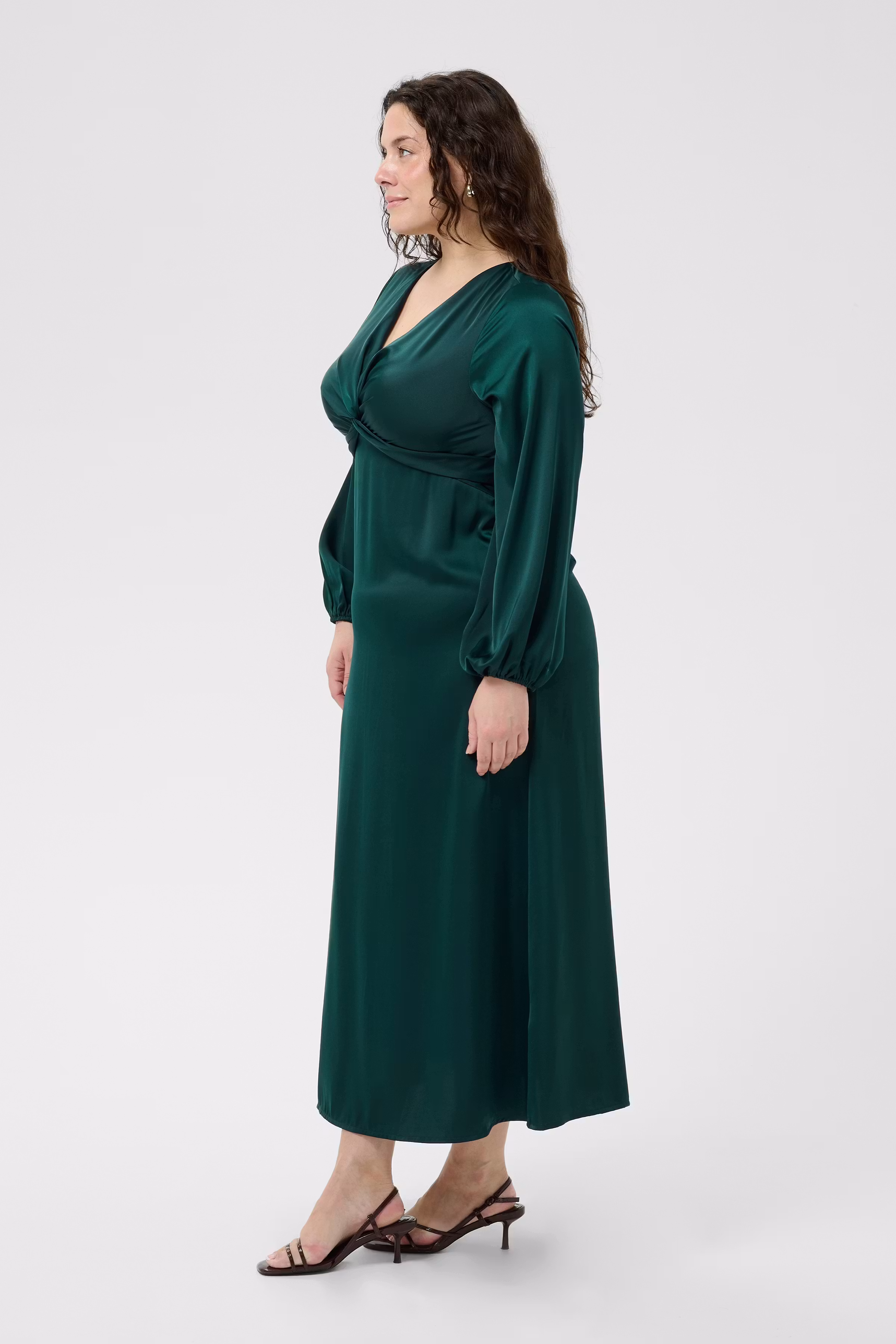 KCjamie Kleid LOOKBOOK FRONT 10584343-190509