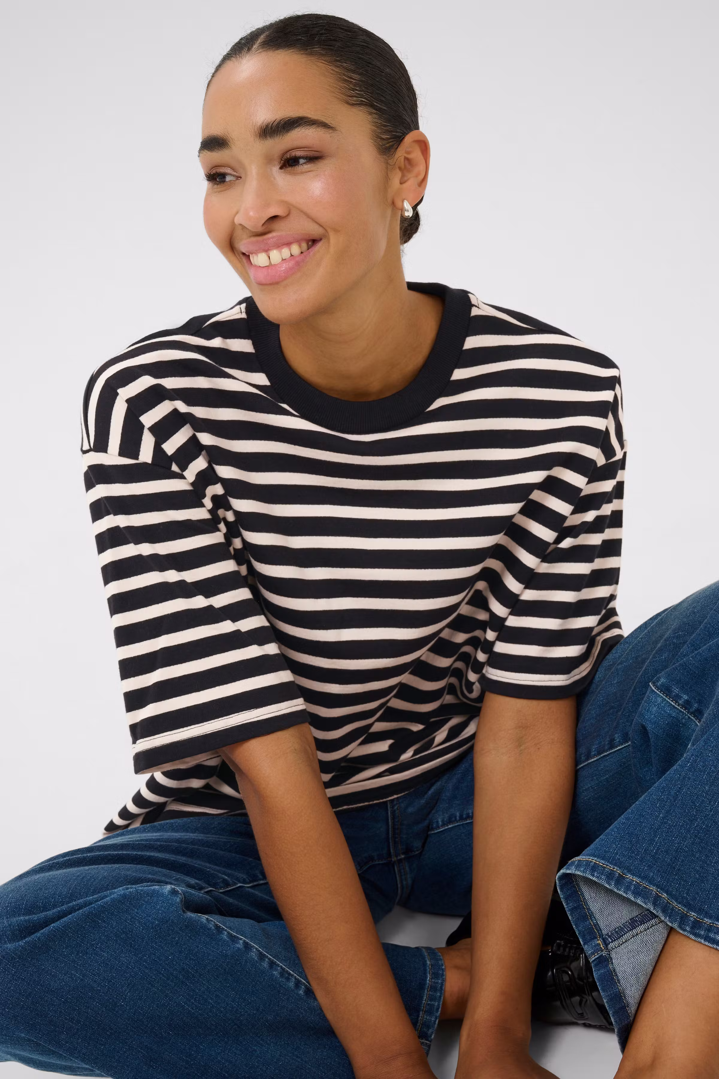 KAlora T-shirt LOOKBOOK DETAIL 10509454-106871