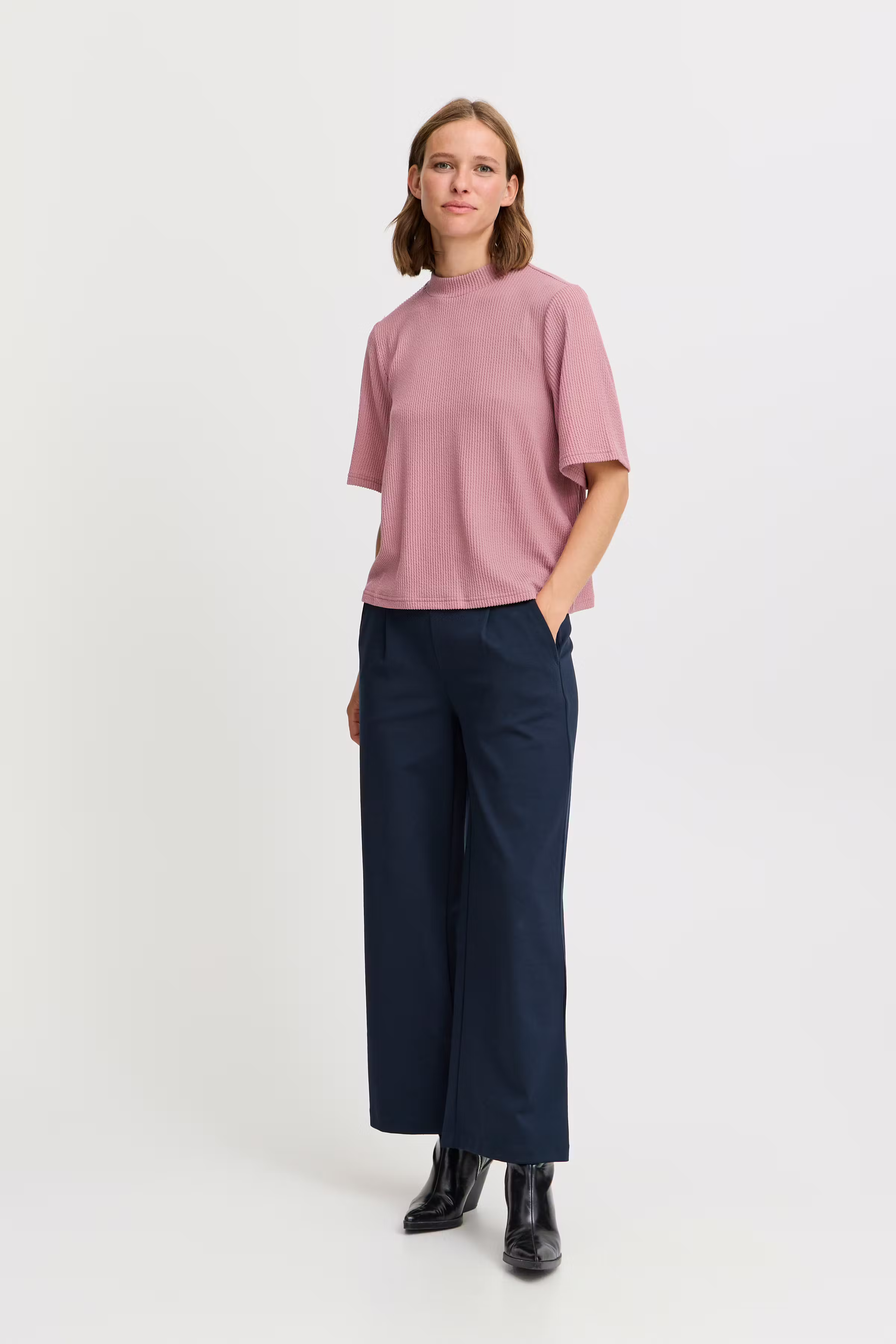 BYPESINA T-shirt LOOKBOOK FRONT 20815996-161710