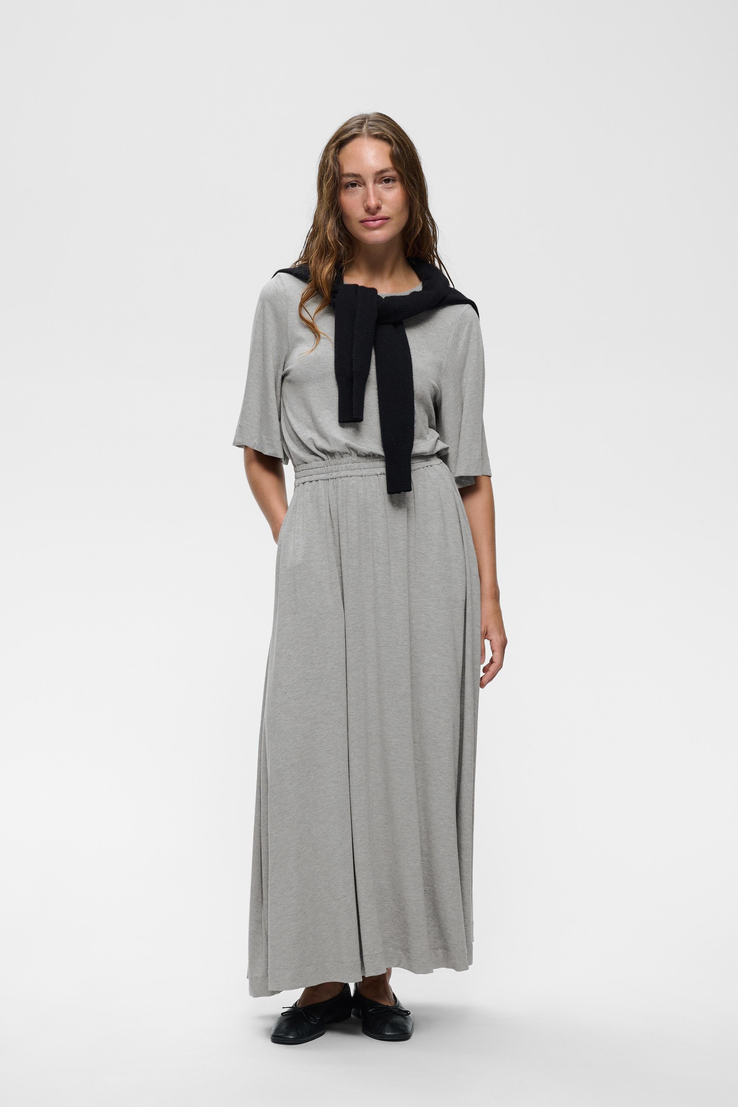 TalishaIW Jurk LOOKBOOK FRONT 30111320-1813041