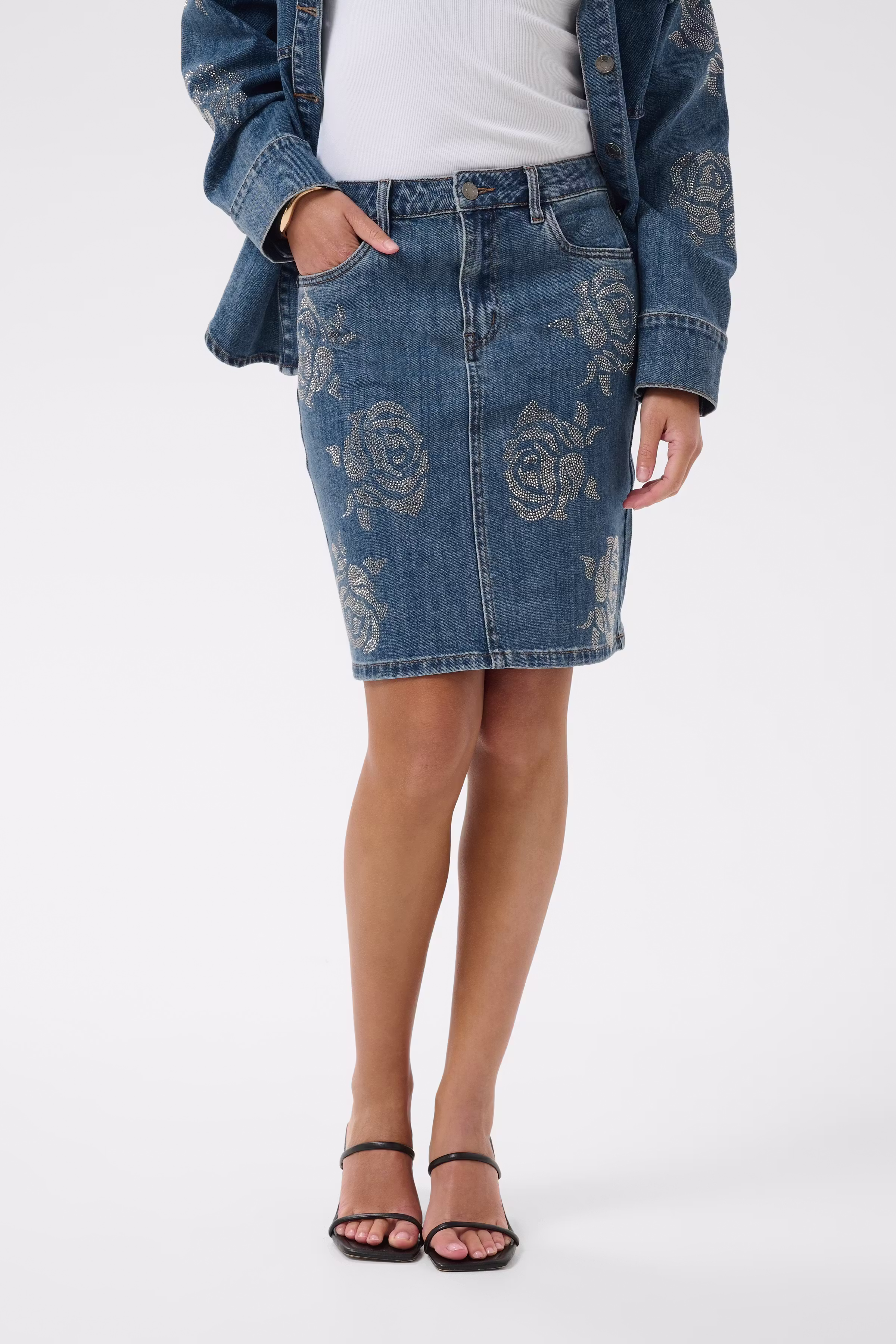 KAcastelia Rock LOOKBOOK FRONT 10511863-109470