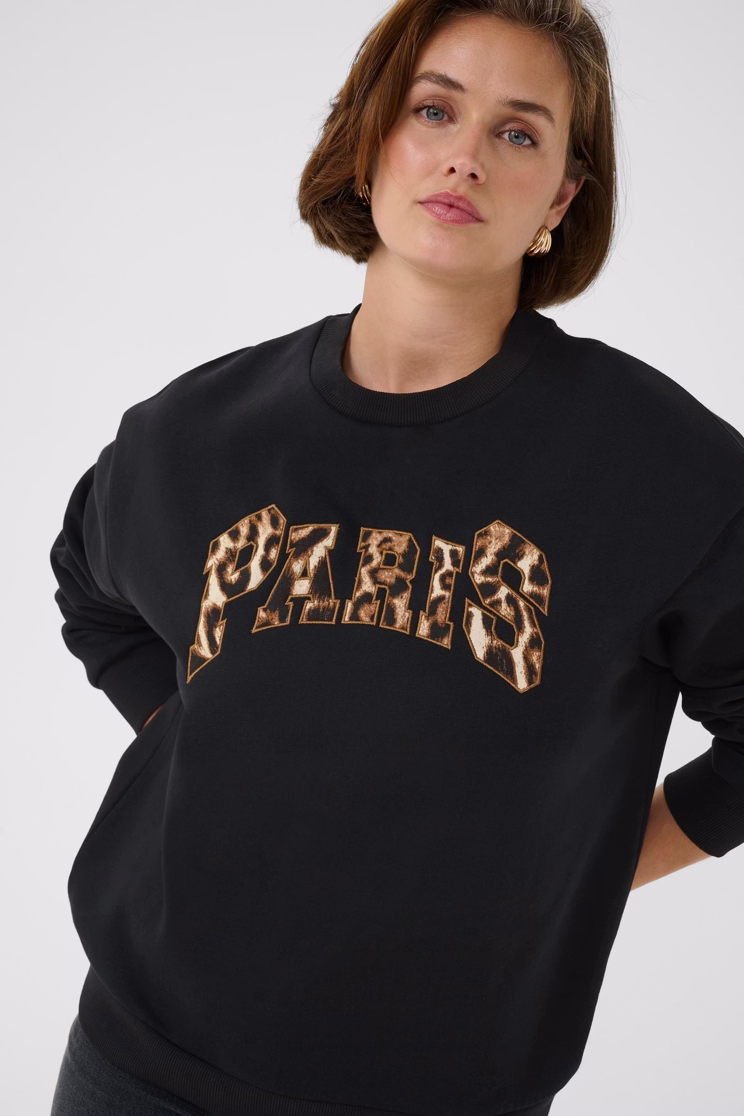 BPvinda Sweatshirt LOOKBOOK DETAIL 40200066-108705