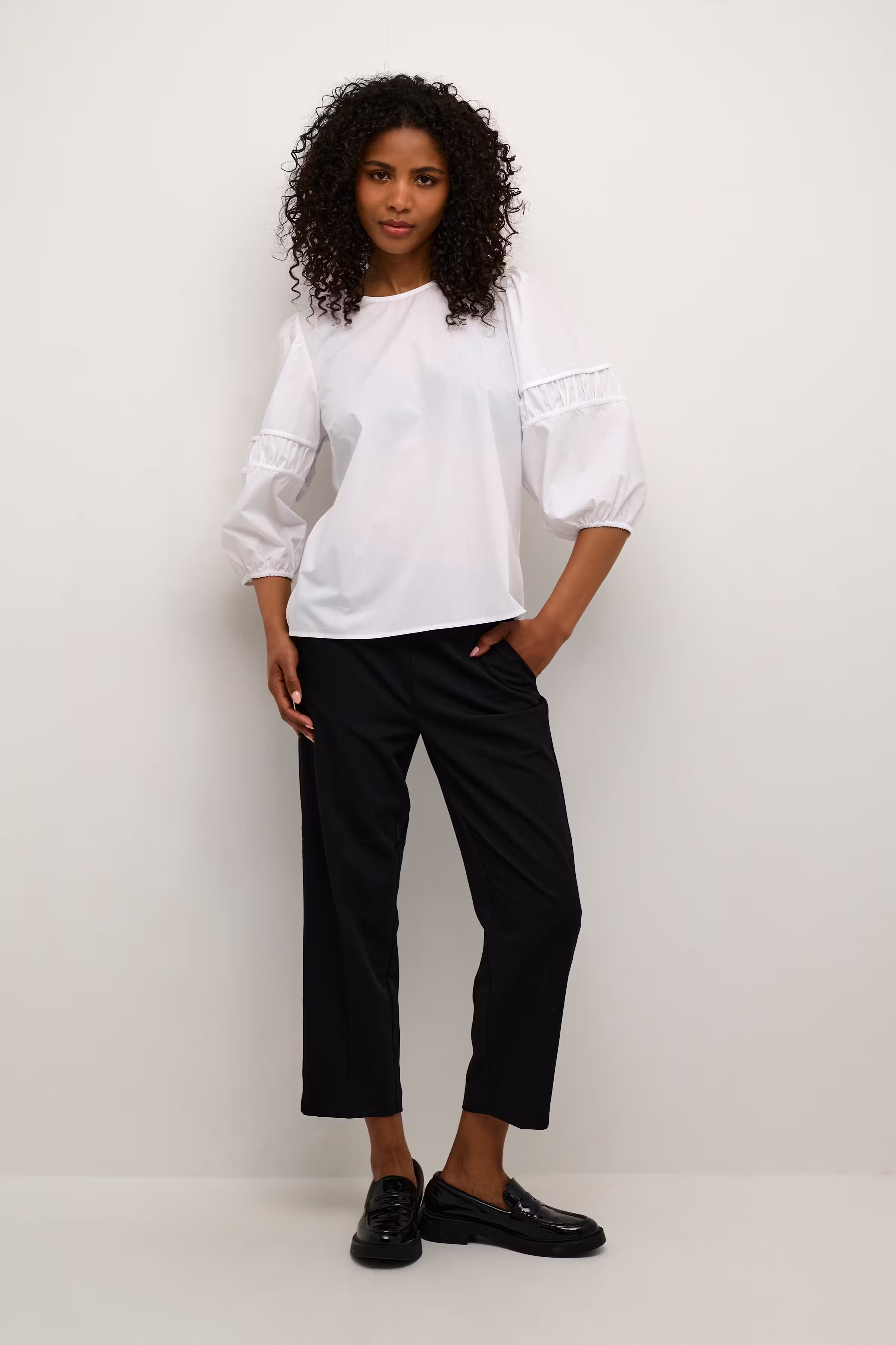 KAemma Bluse LOOKBOOK FRONT 10509425-110601