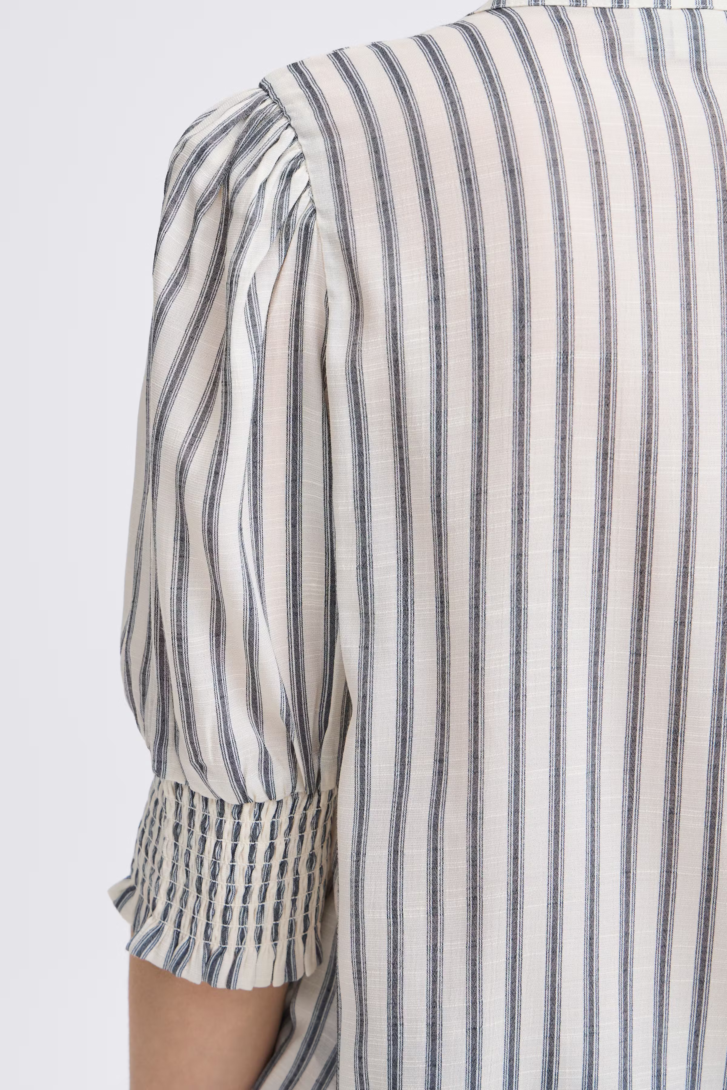 FRALYSSA Blus LOOKBOOK DETAIL 20616096-205137