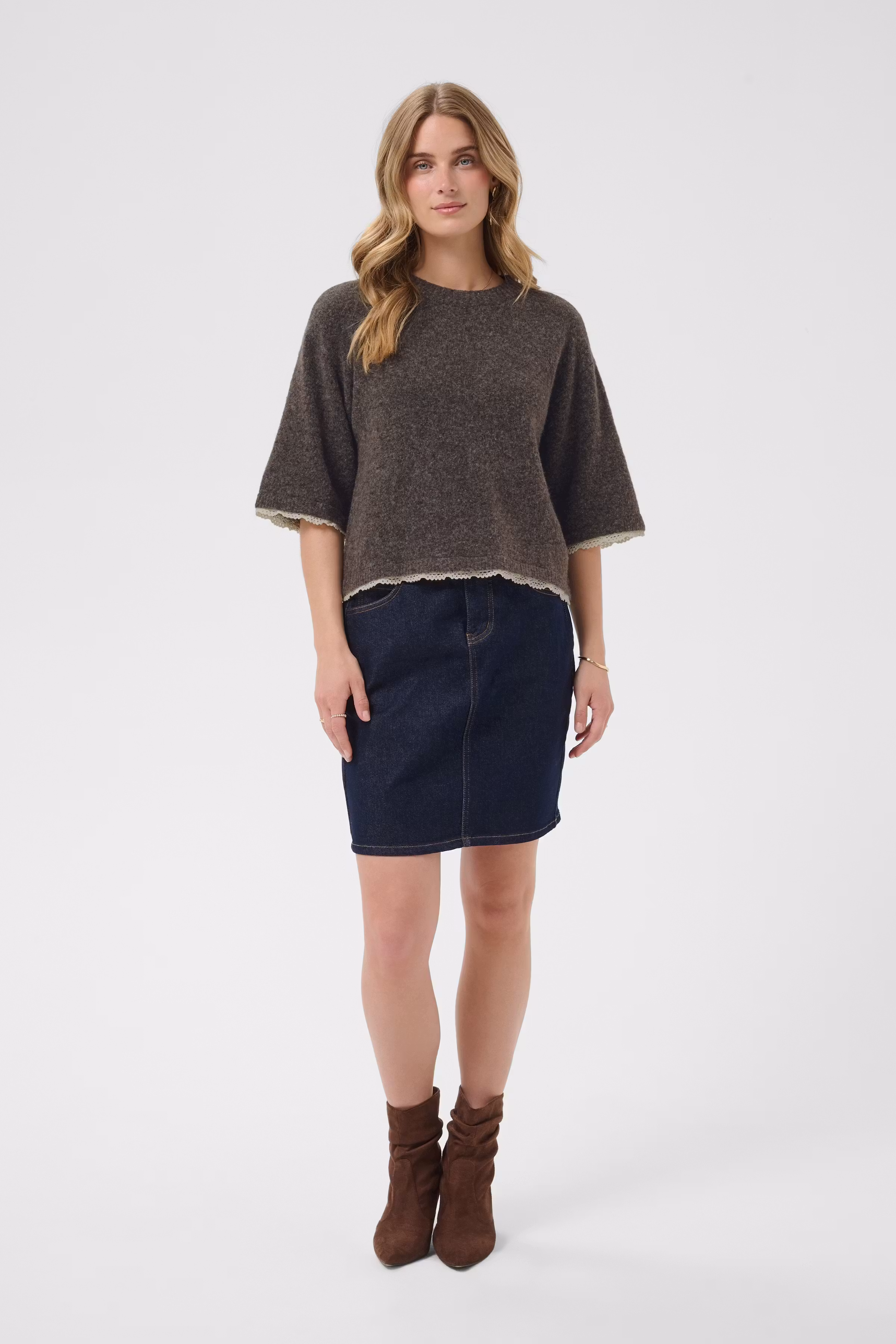 CRKibana Pullover LOOKBOOK FRONT 10615619-1910161