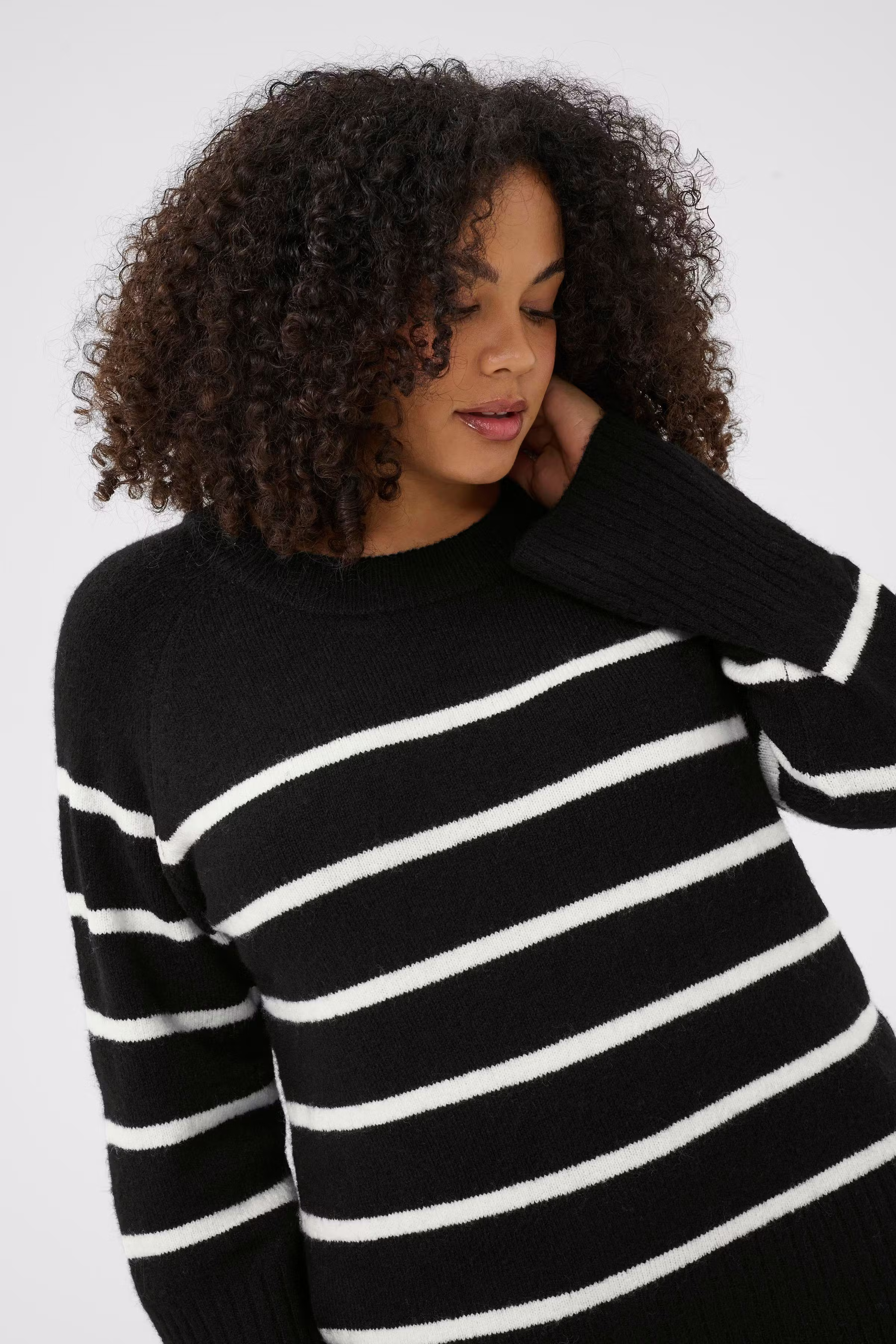 KCerina Pullover LOOKBOOK DETAIL 10583794-108597