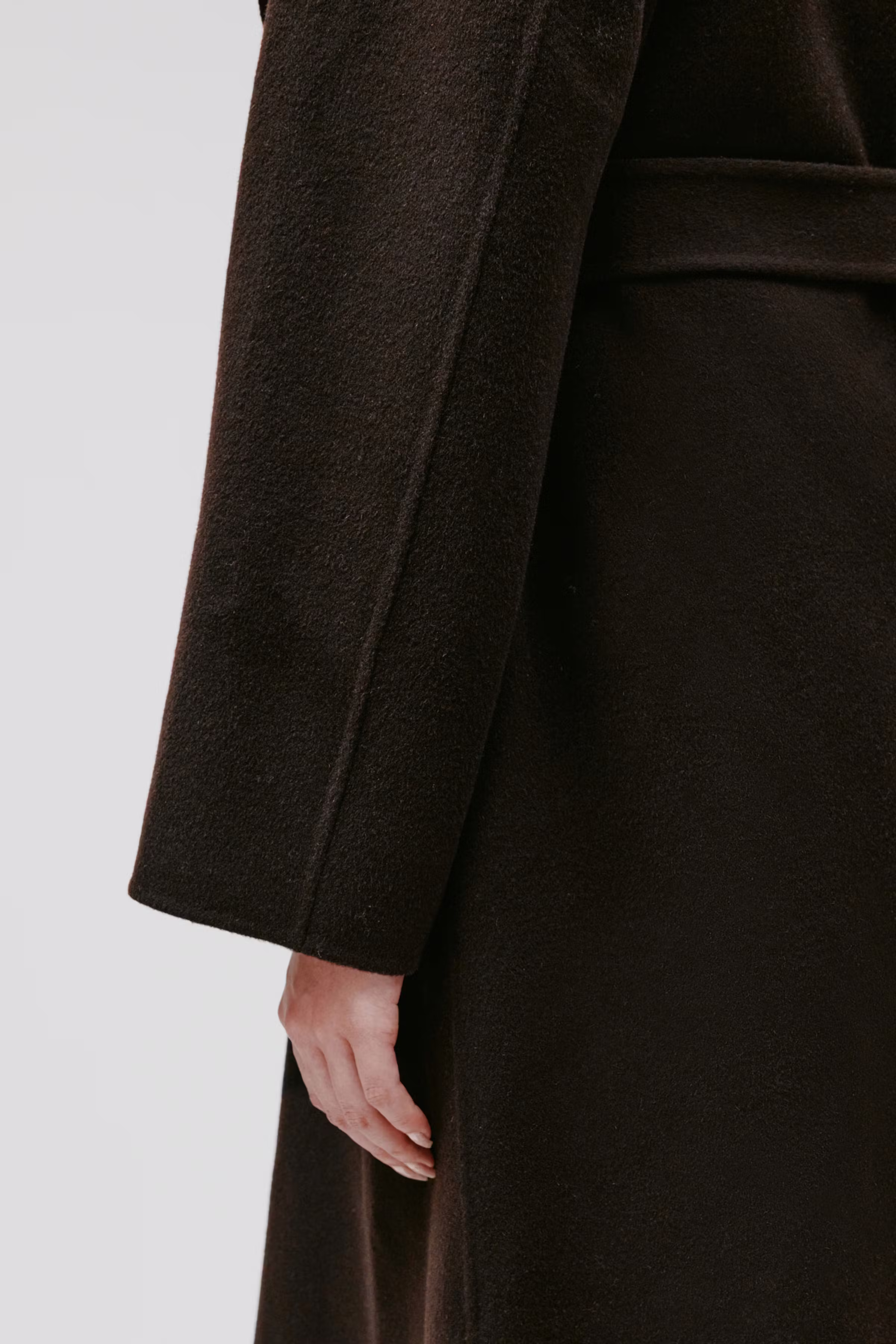 CARRIE ROSE Mantel LOOKBOOK DETAIL 30600562-BR291