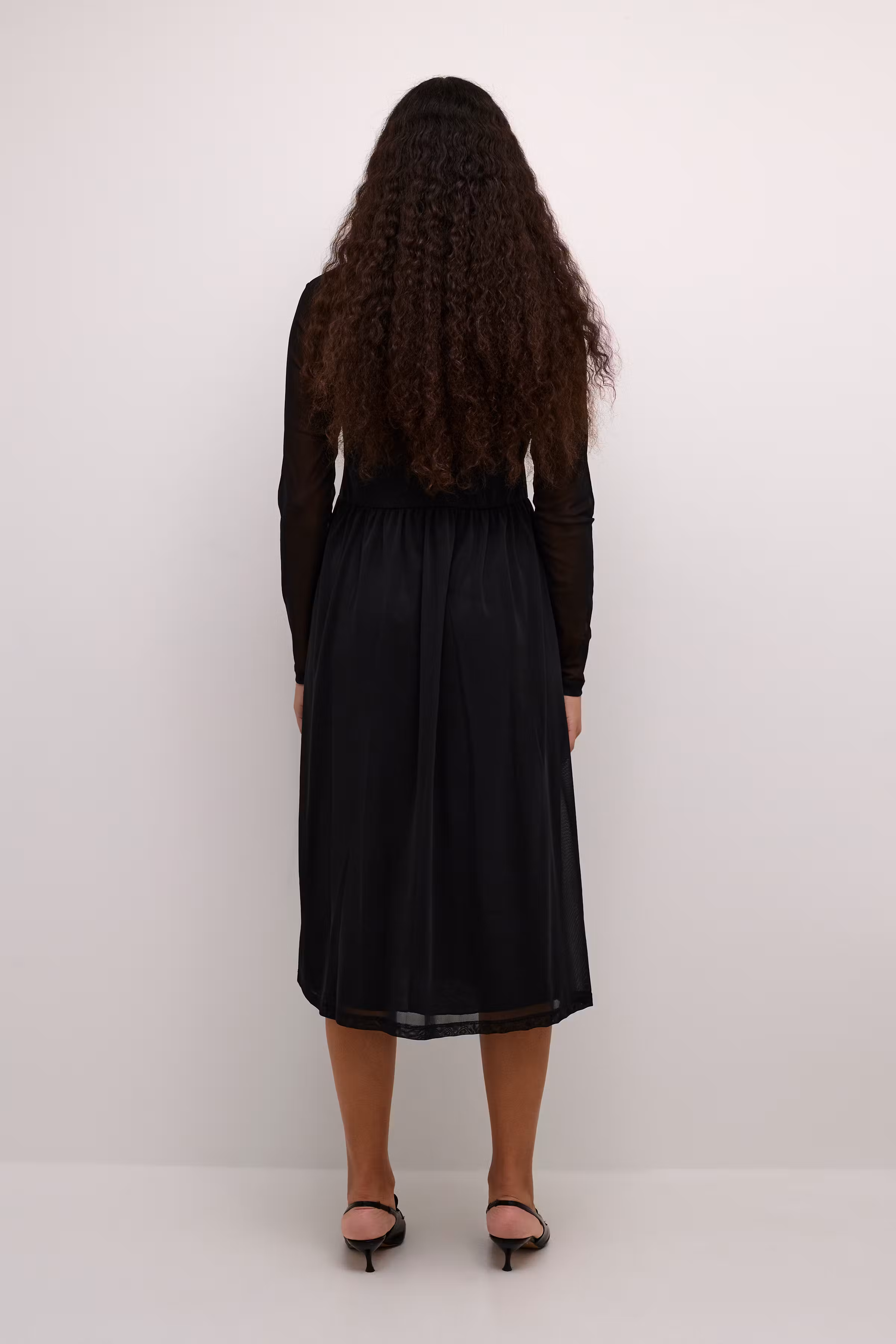 CUmelida mesh dress LOOKBOOK BACK 50110055-500012