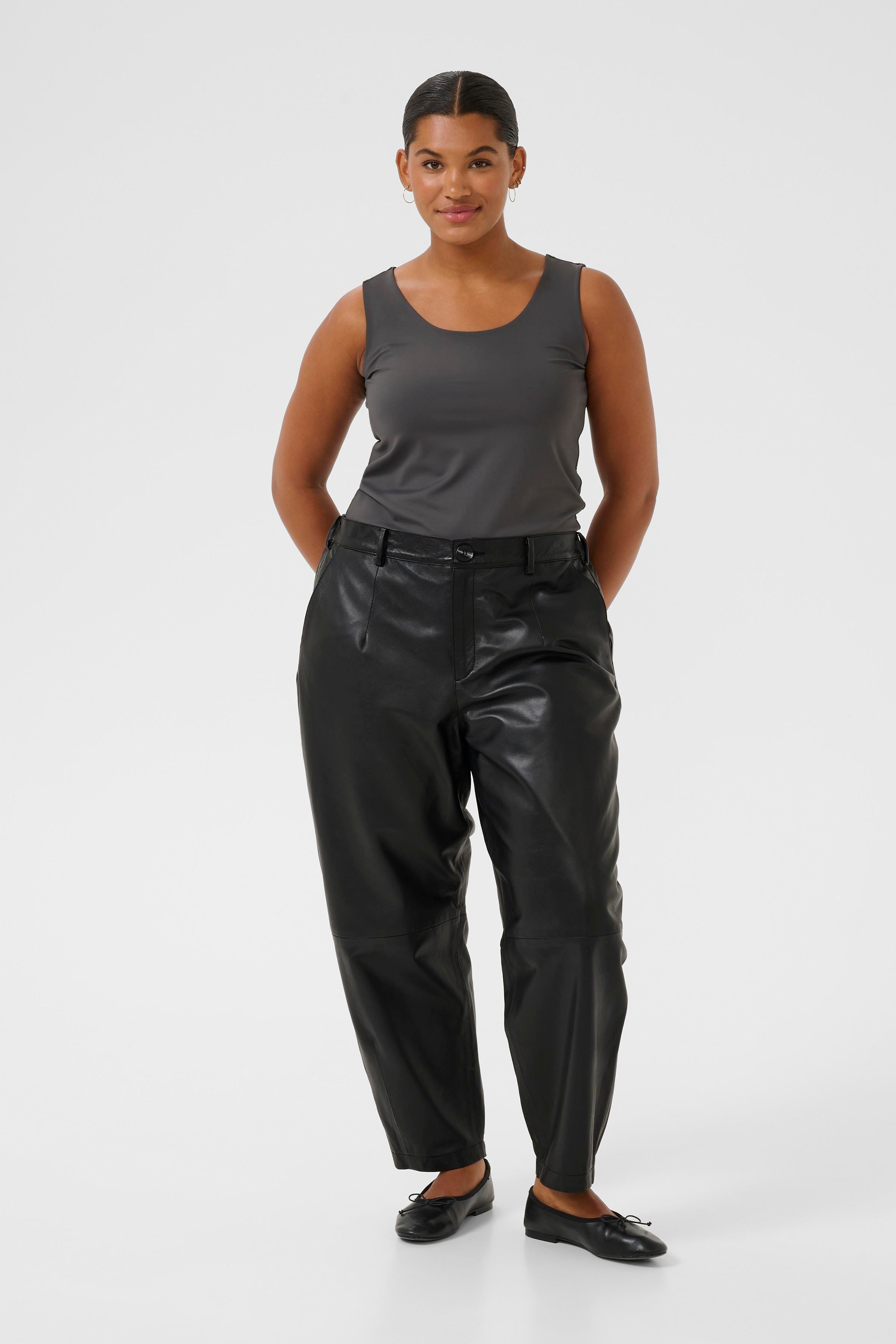 KCtera Lederhose LOOKBOOK FRONT 10583696-100121