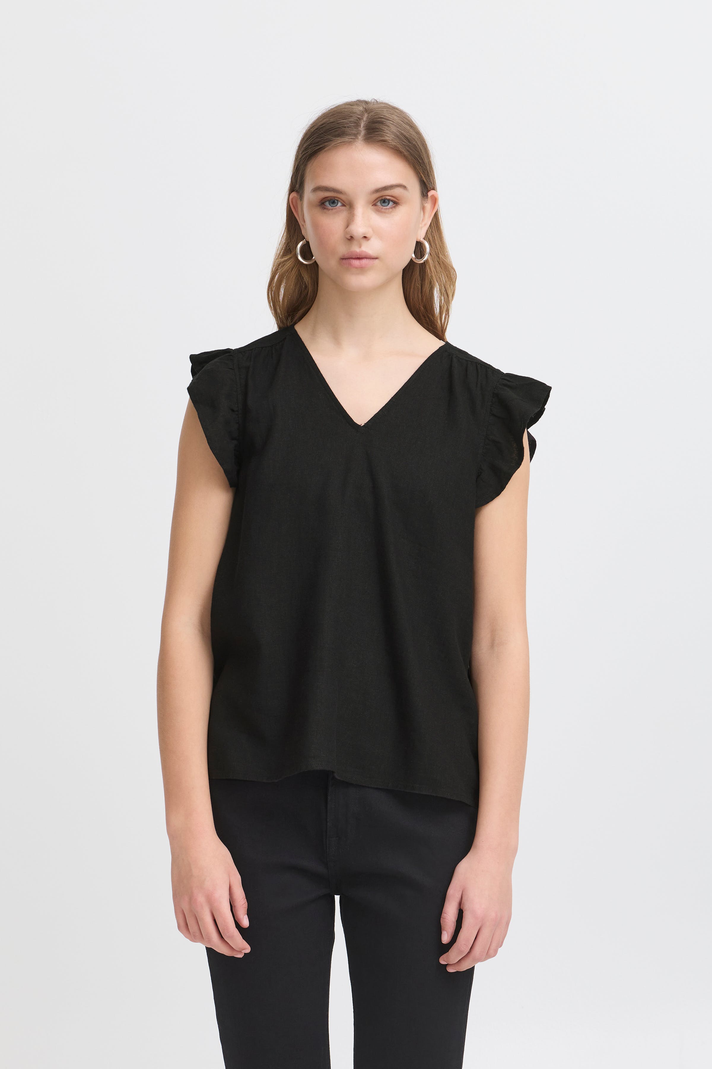 IHLINNO Mouwloos shirt LOOKBOOK FRONT 20122924-194008