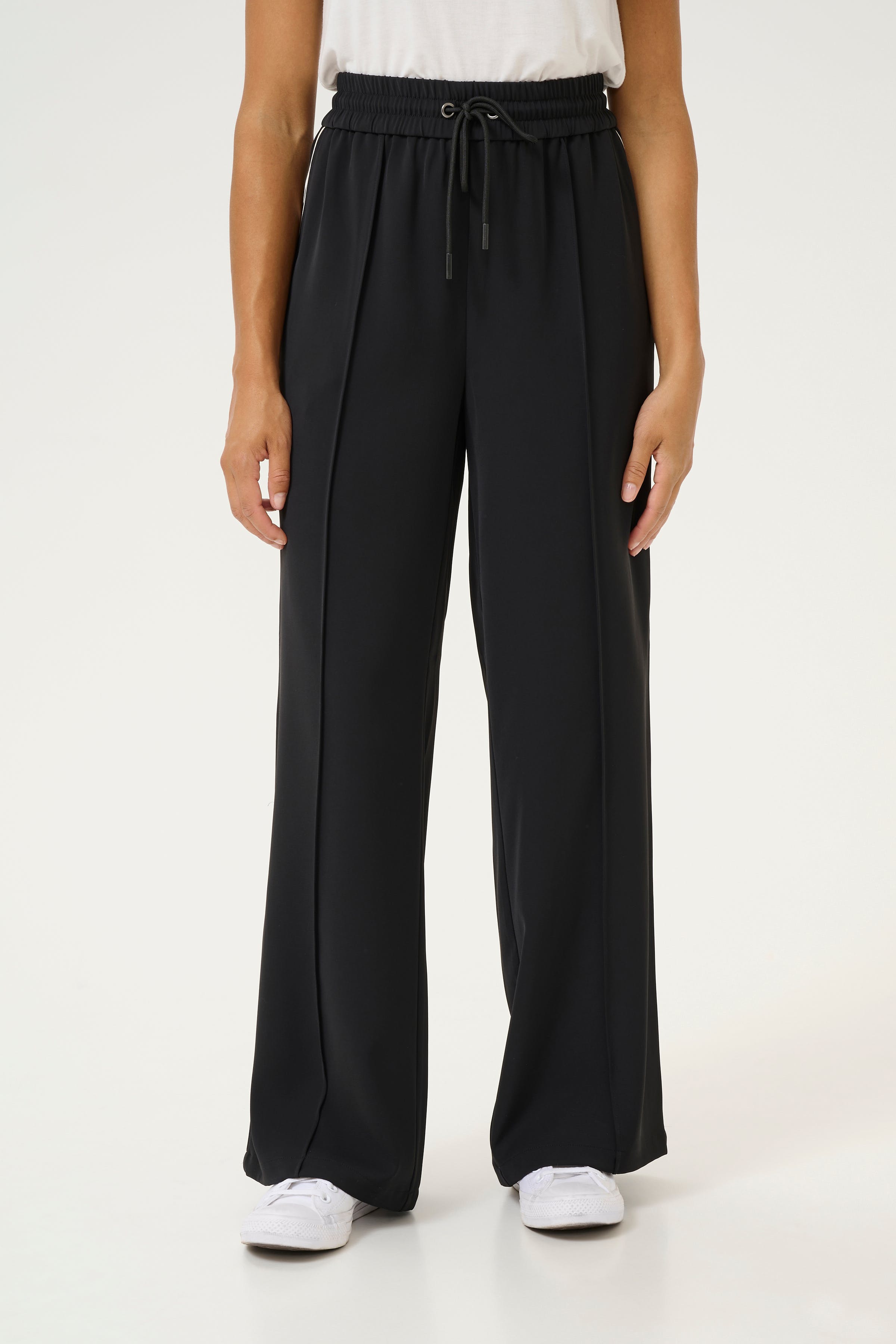 CUaram Hose LOOKBOOK FRONT 50111678-500012