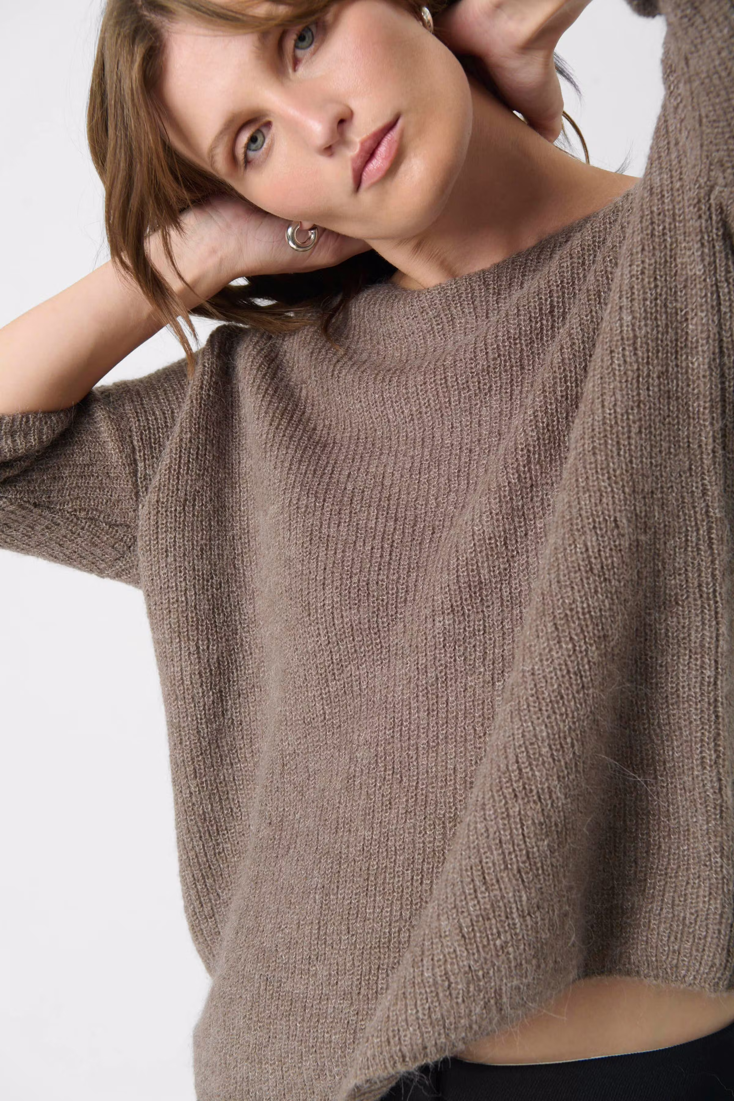 Tuesday Pullover LOOKBOOK DETAIL 30400427-181112