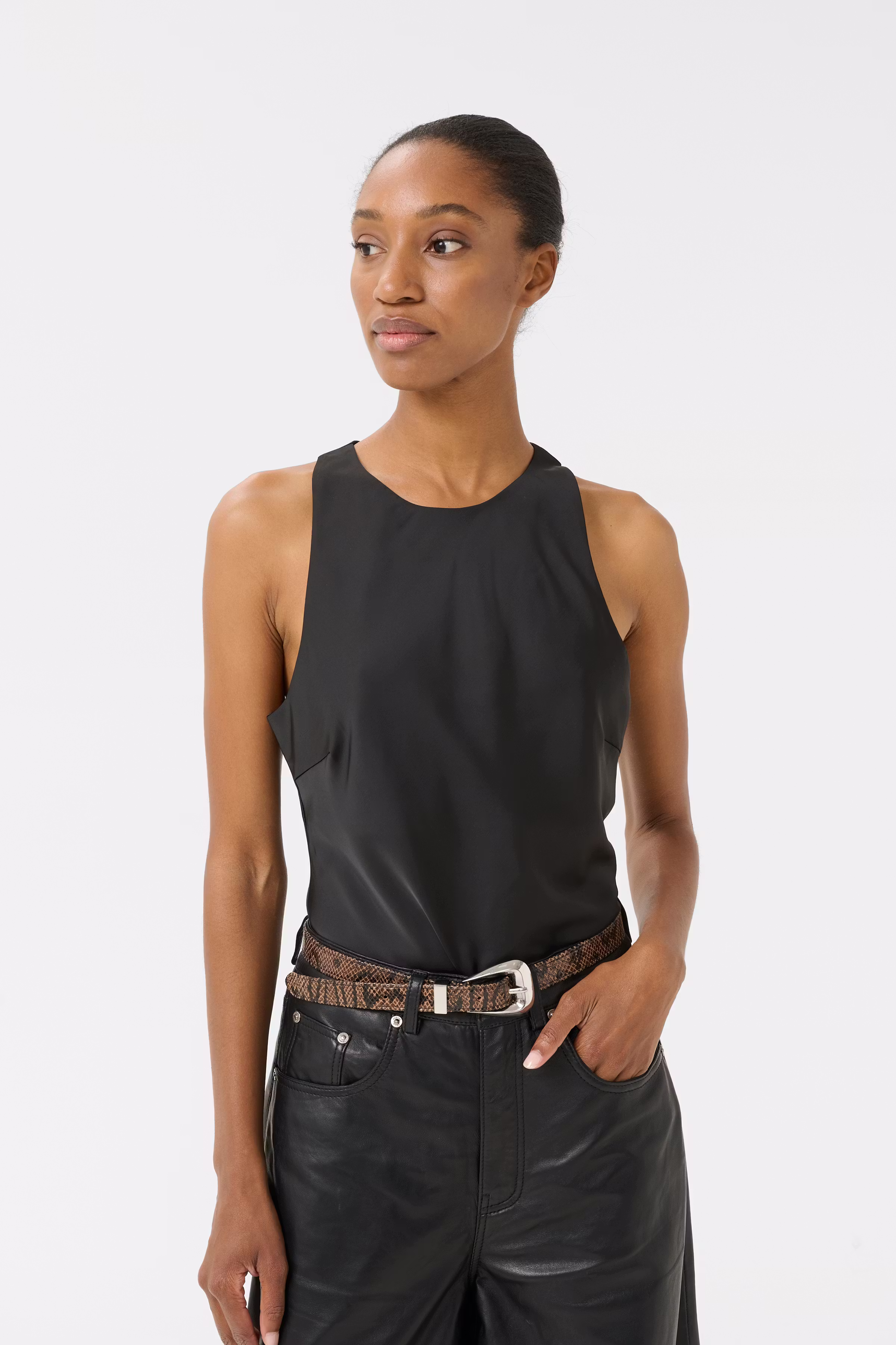 GZceri Blus LOOKBOOK FRONT 10910424-100017