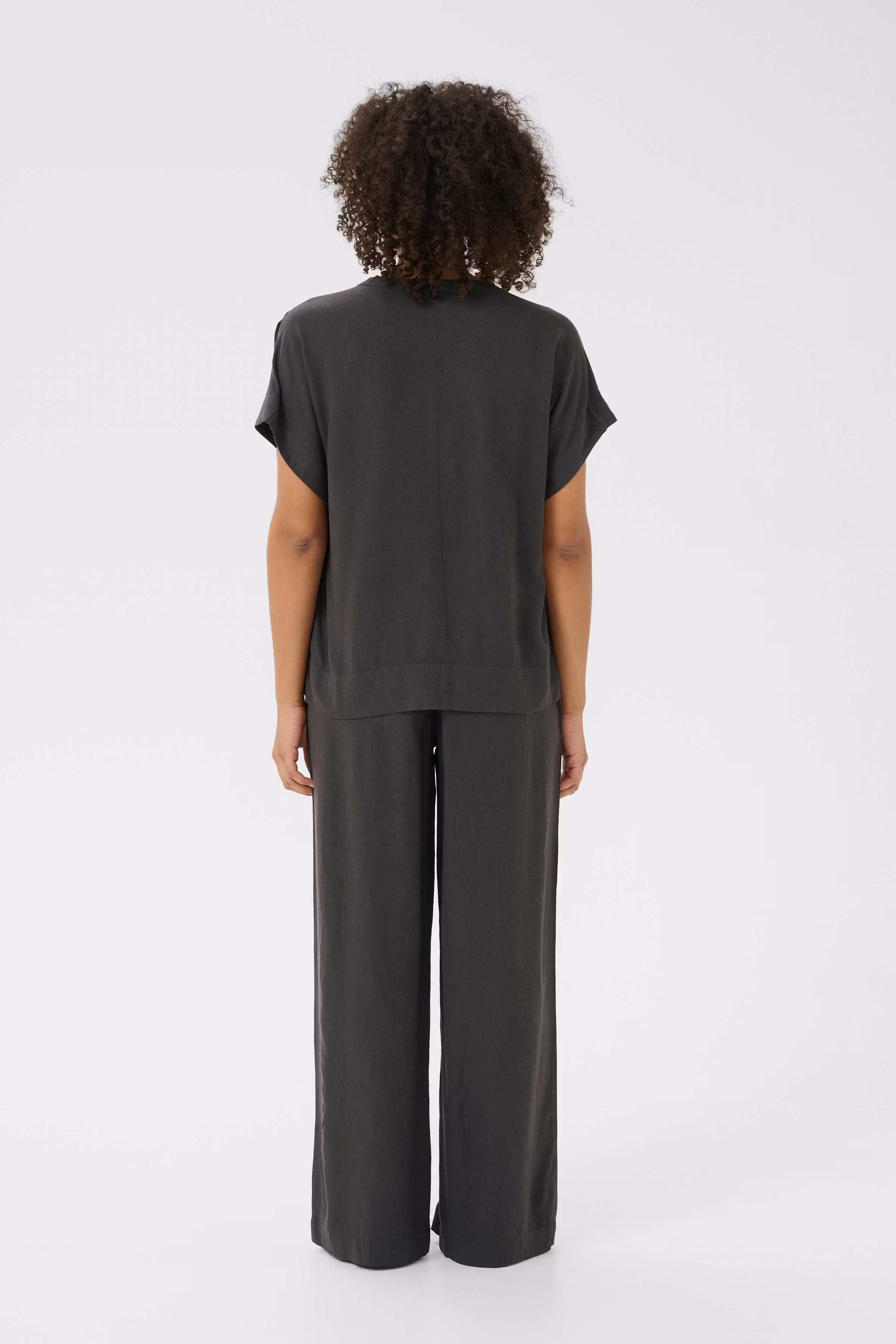 KAmilia Lin Top LOOKBOOK BACK 10509670-190205