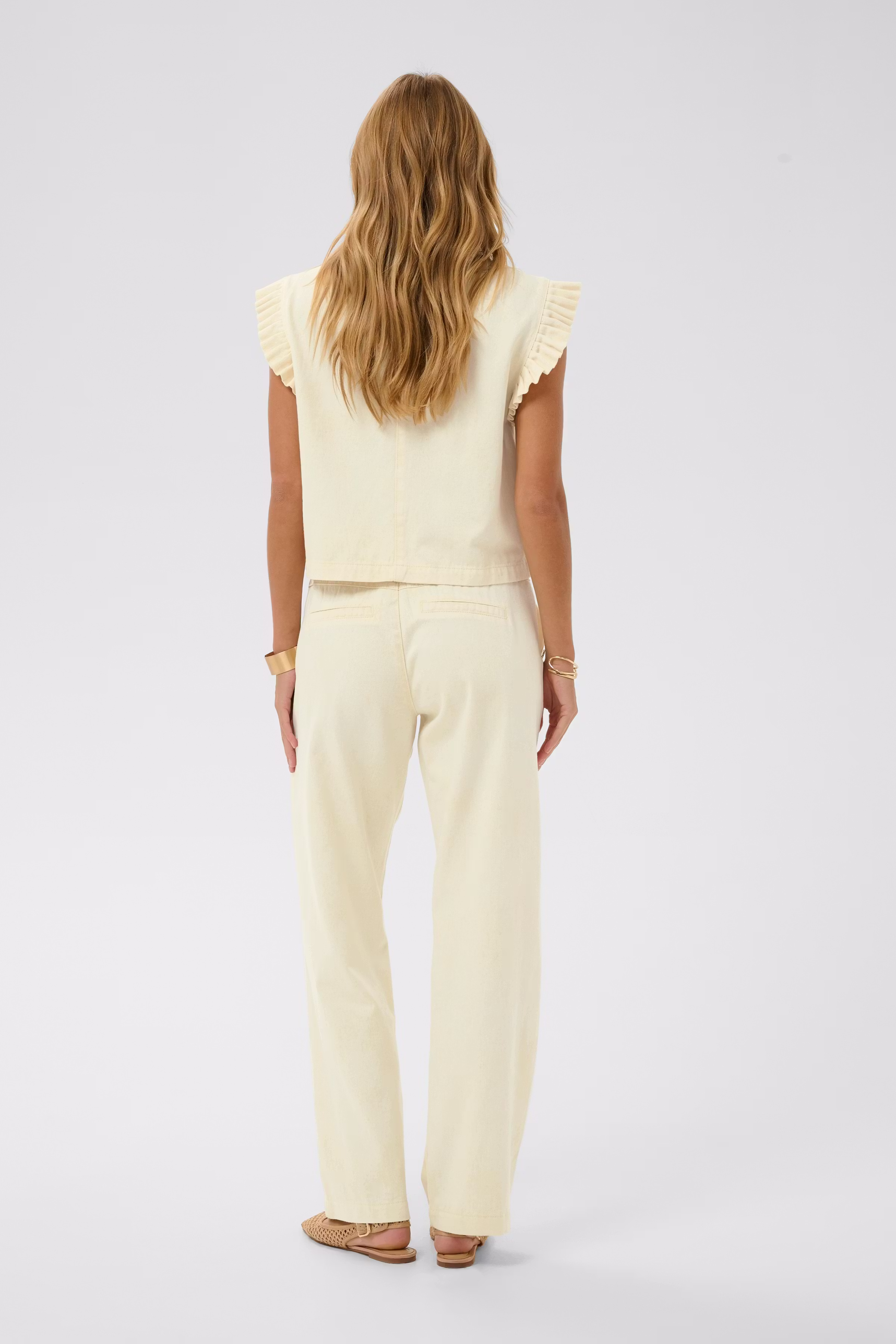 CRLorra Hose LOOKBOOK BACK 10615087-1207111