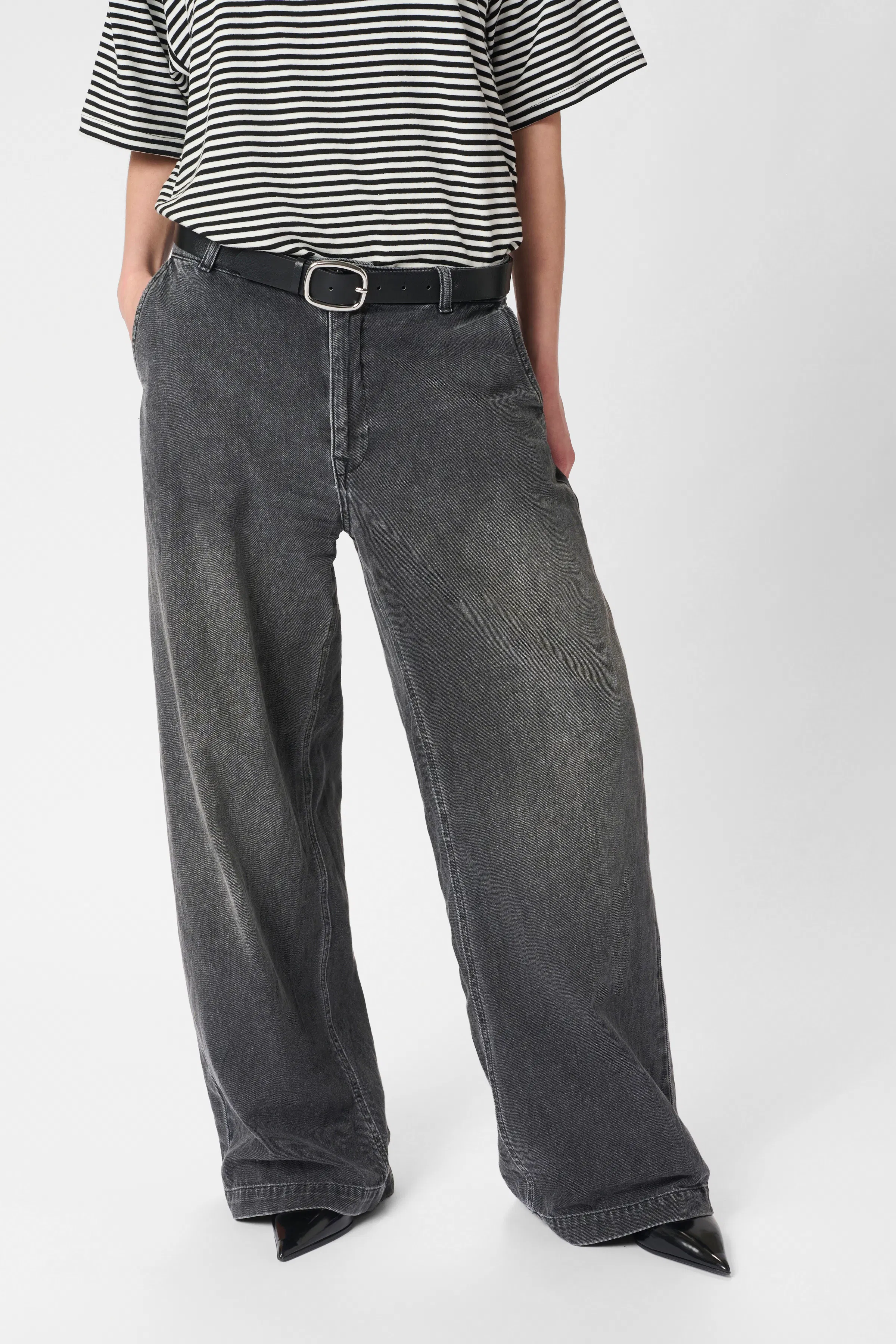 MaloMW Wide hose LOOKBOOK FRONT 10704346-100081