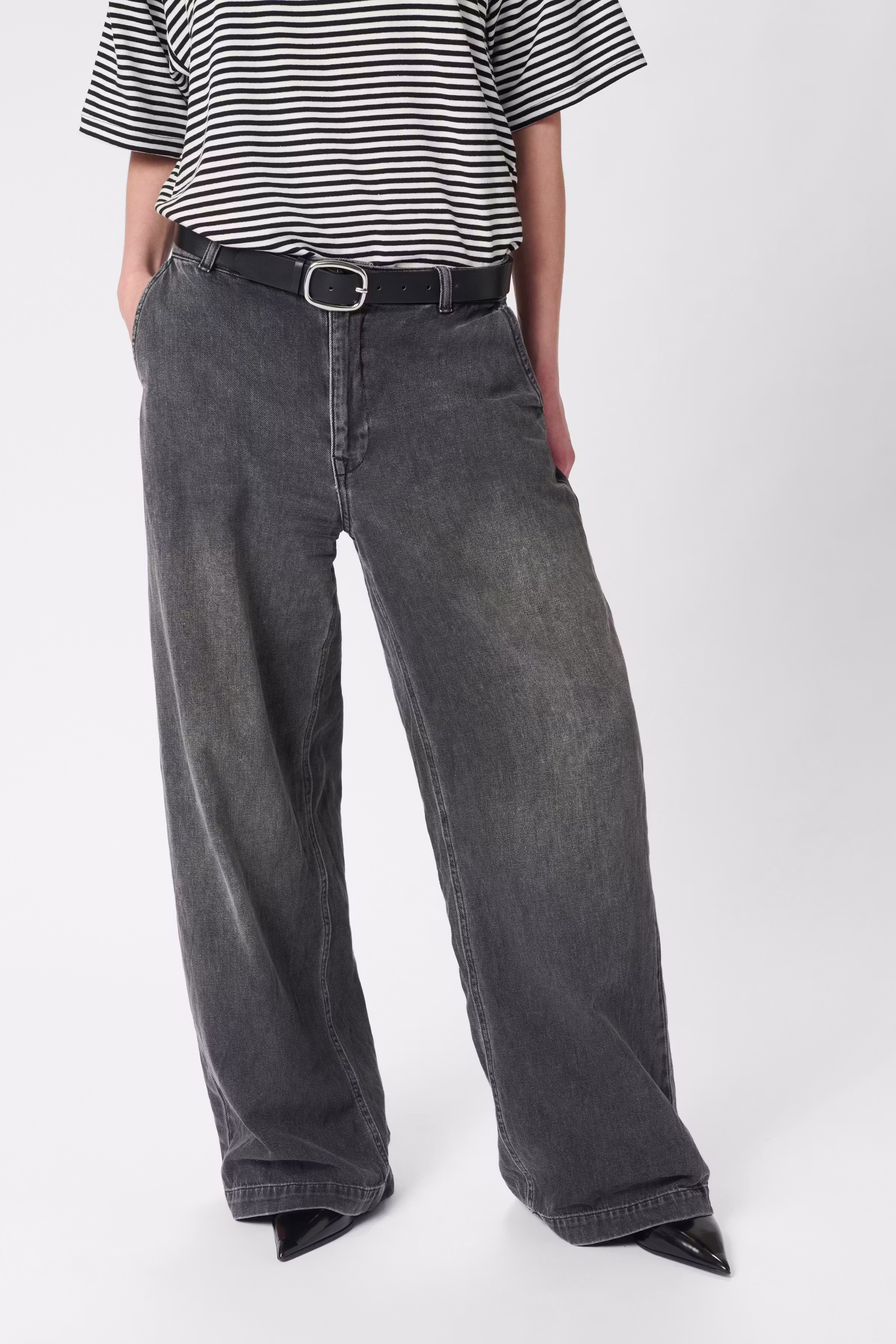 MaloMW Wide hose LOOKBOOK FRONT 10704346-100081