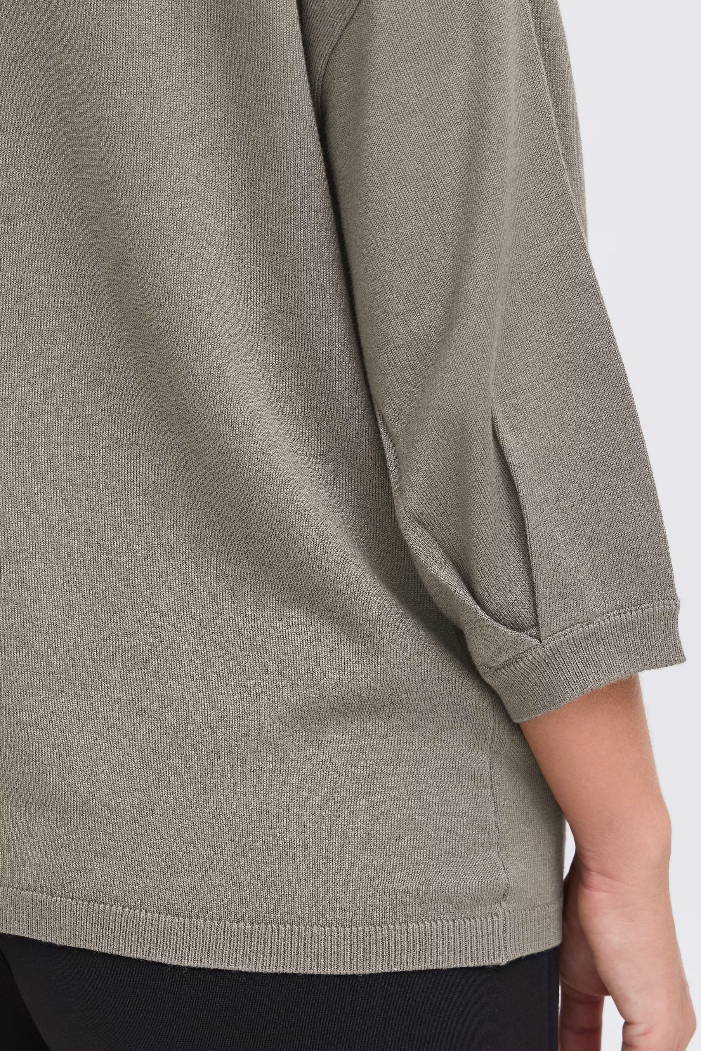 FRCLIA Pullover LOOKBOOK DETAIL 20615485-185806