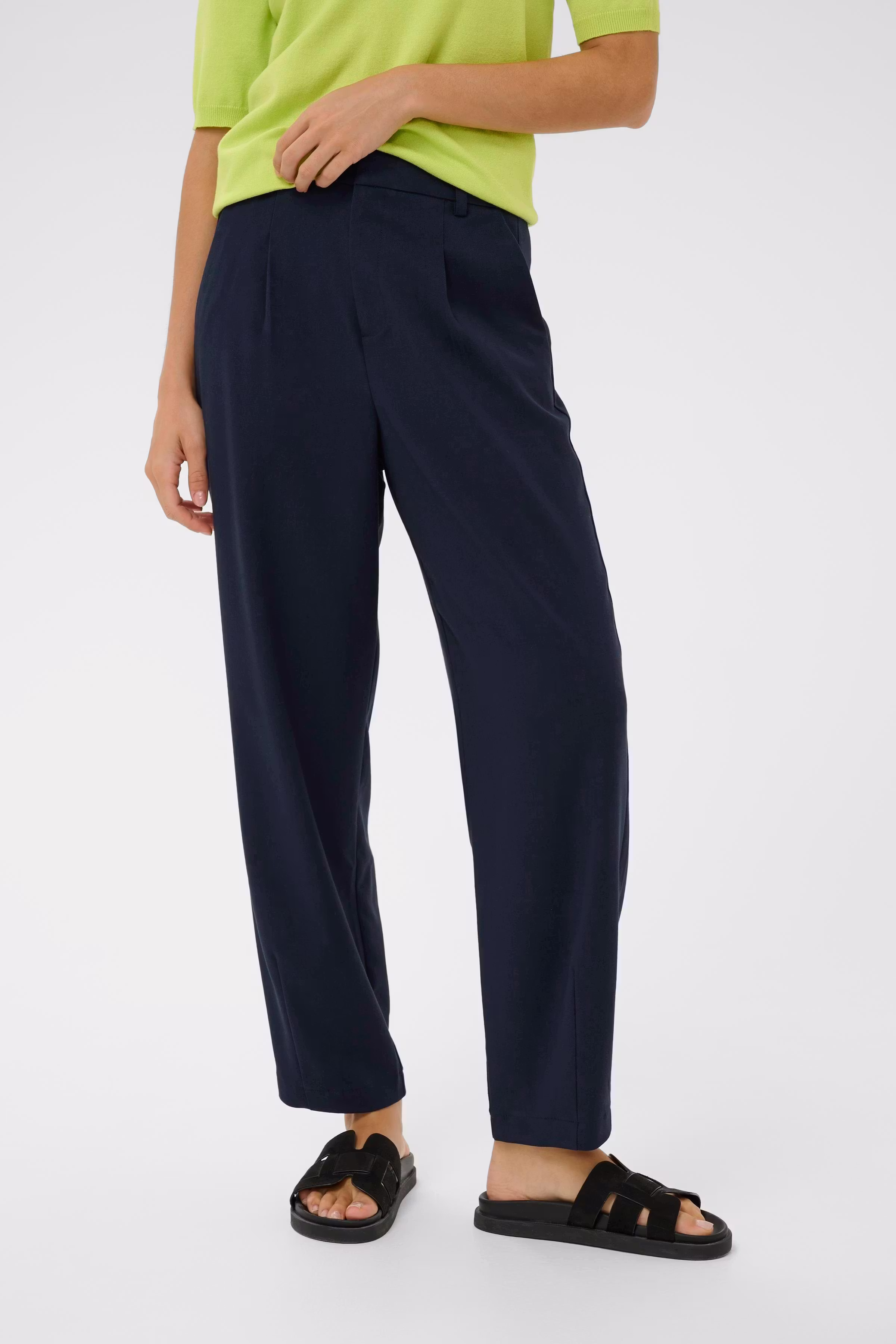 KAmerle Broek LOOKBOOK FRONT 10511341-194020