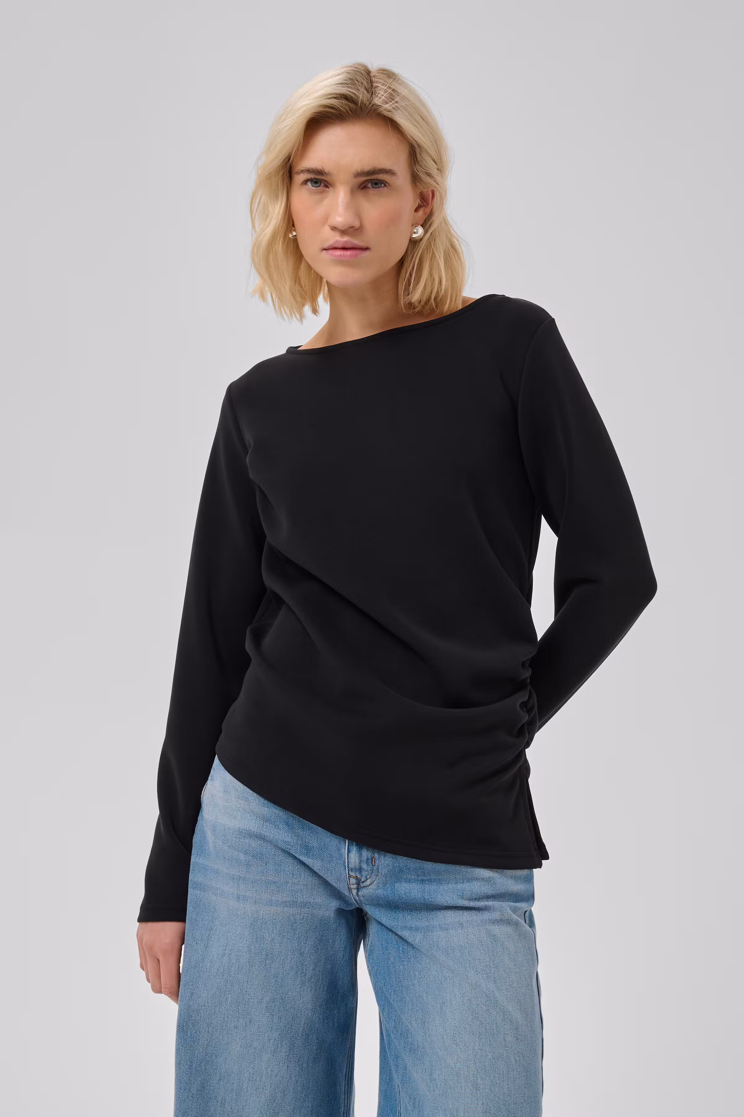 MWHelle Blouse LOOKBOOK FRONT 10705662-100031