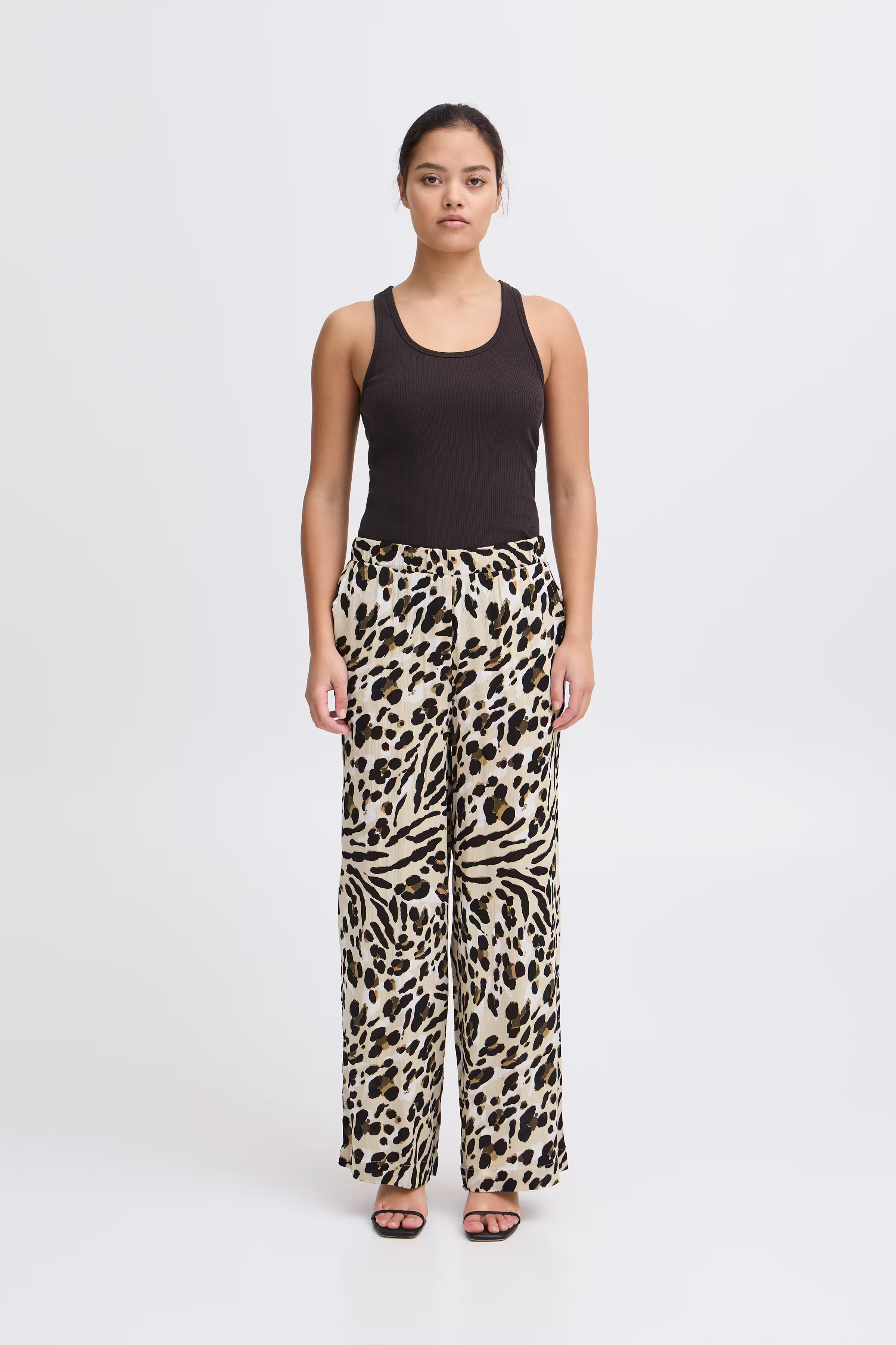 IHMARRAKECH Casual pants LOOKBOOK FRONT 20123005-204480