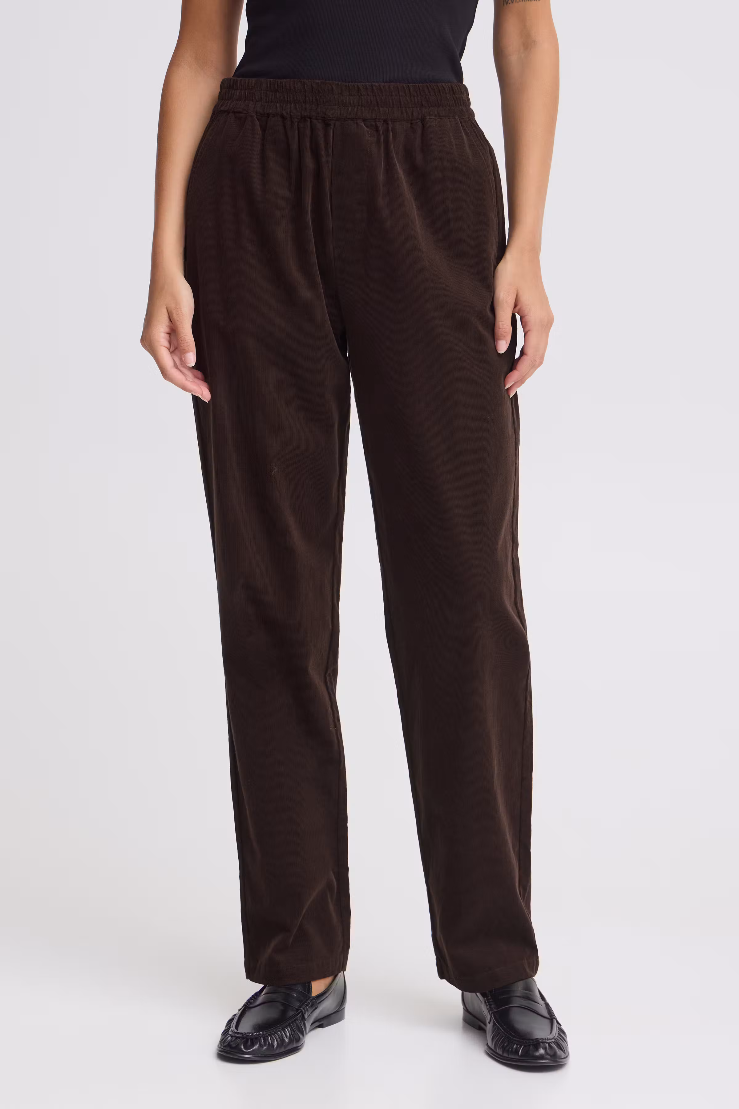 FRCORY Hose LOOKBOOK FRONT 20617381-190913