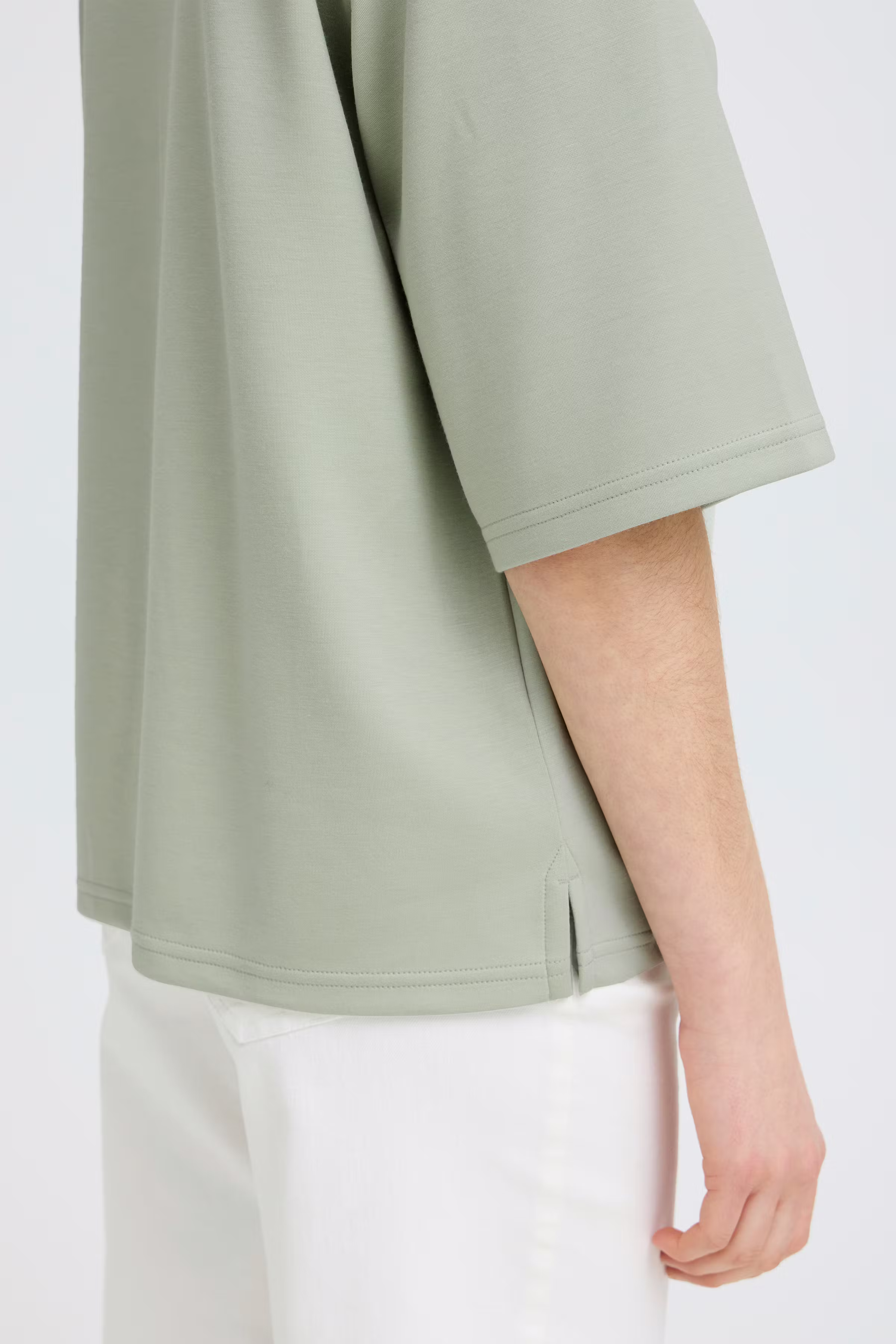 FRAURORA Sweatshirt LOOKBOOK DETAIL 20615492-160110