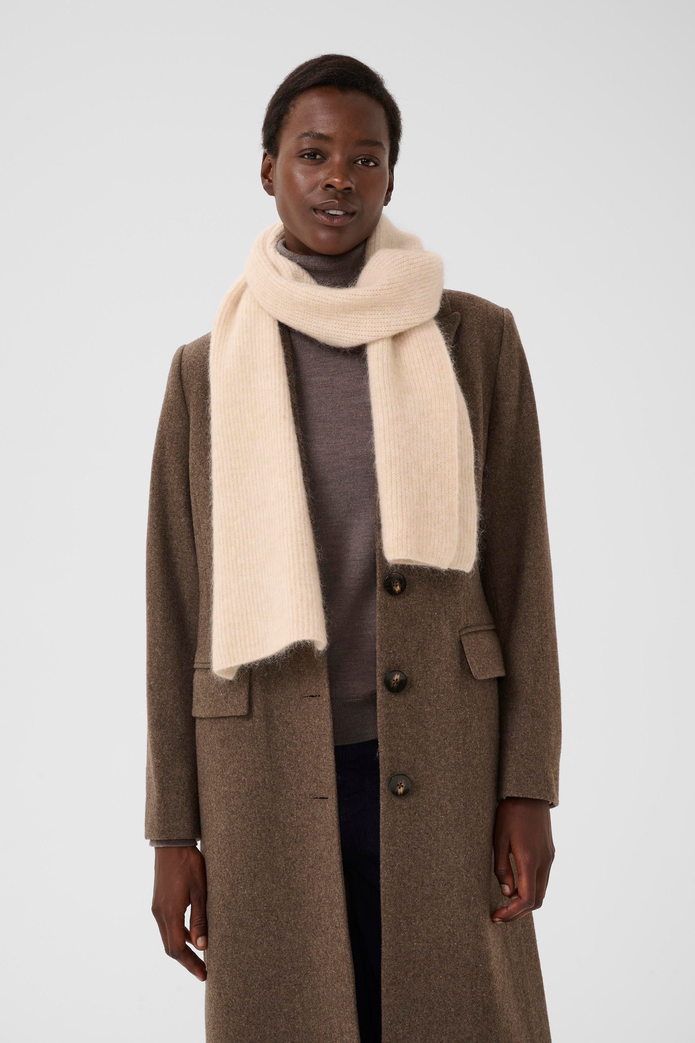 SveaPW Tuch LOOKBOOK FRONT 30309892-1304001