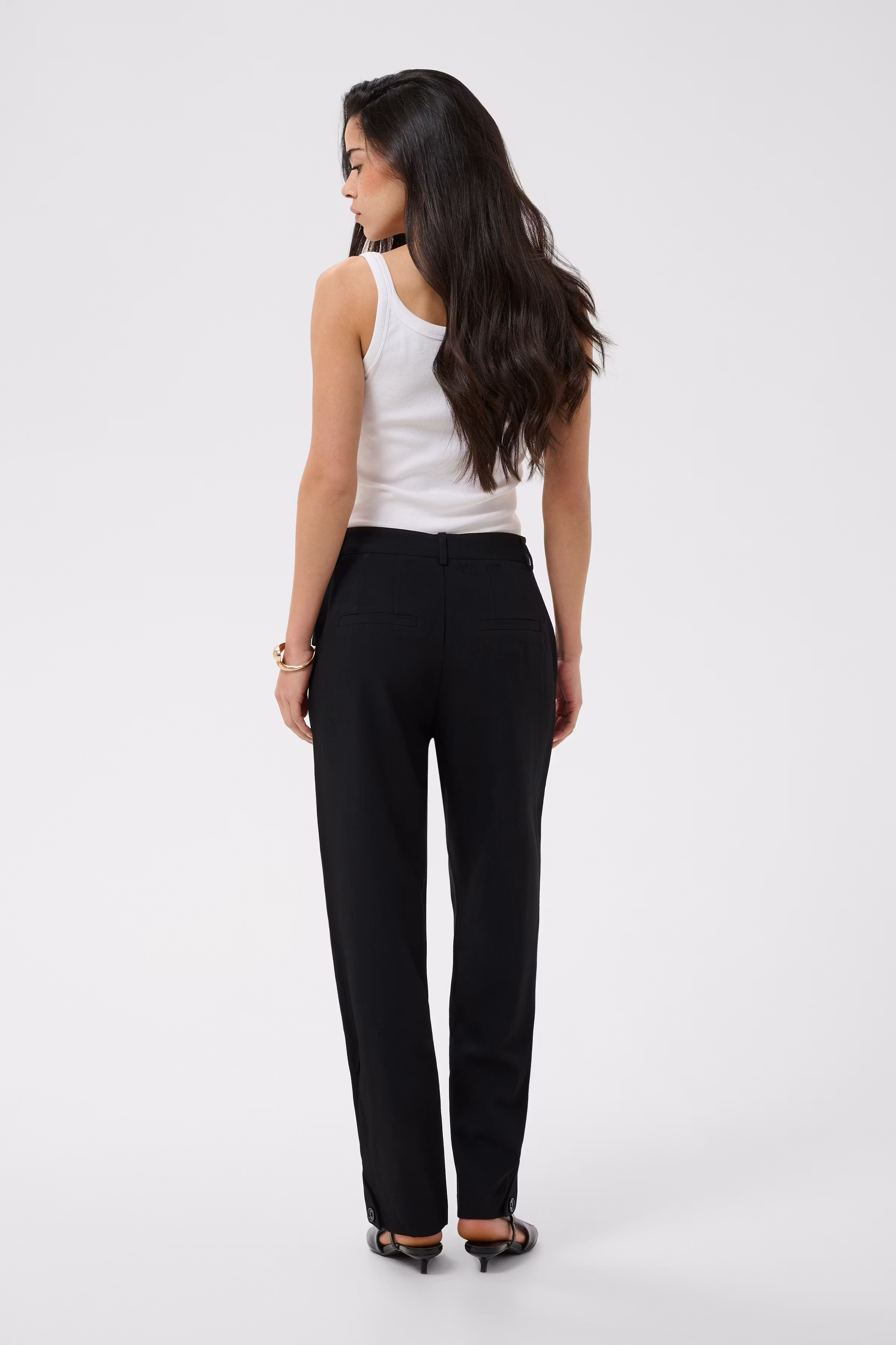 KAhella Hose LOOKBOOK BACK 10511396-100121