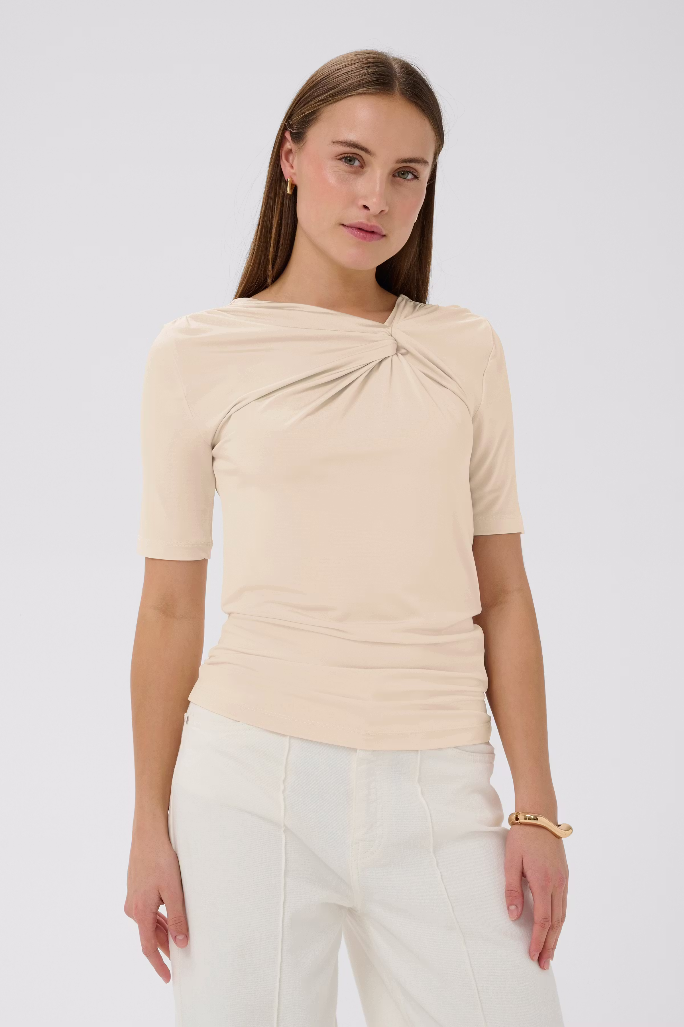 SLClara T-shirt LOOKBOOK FRONT 30409051-130401