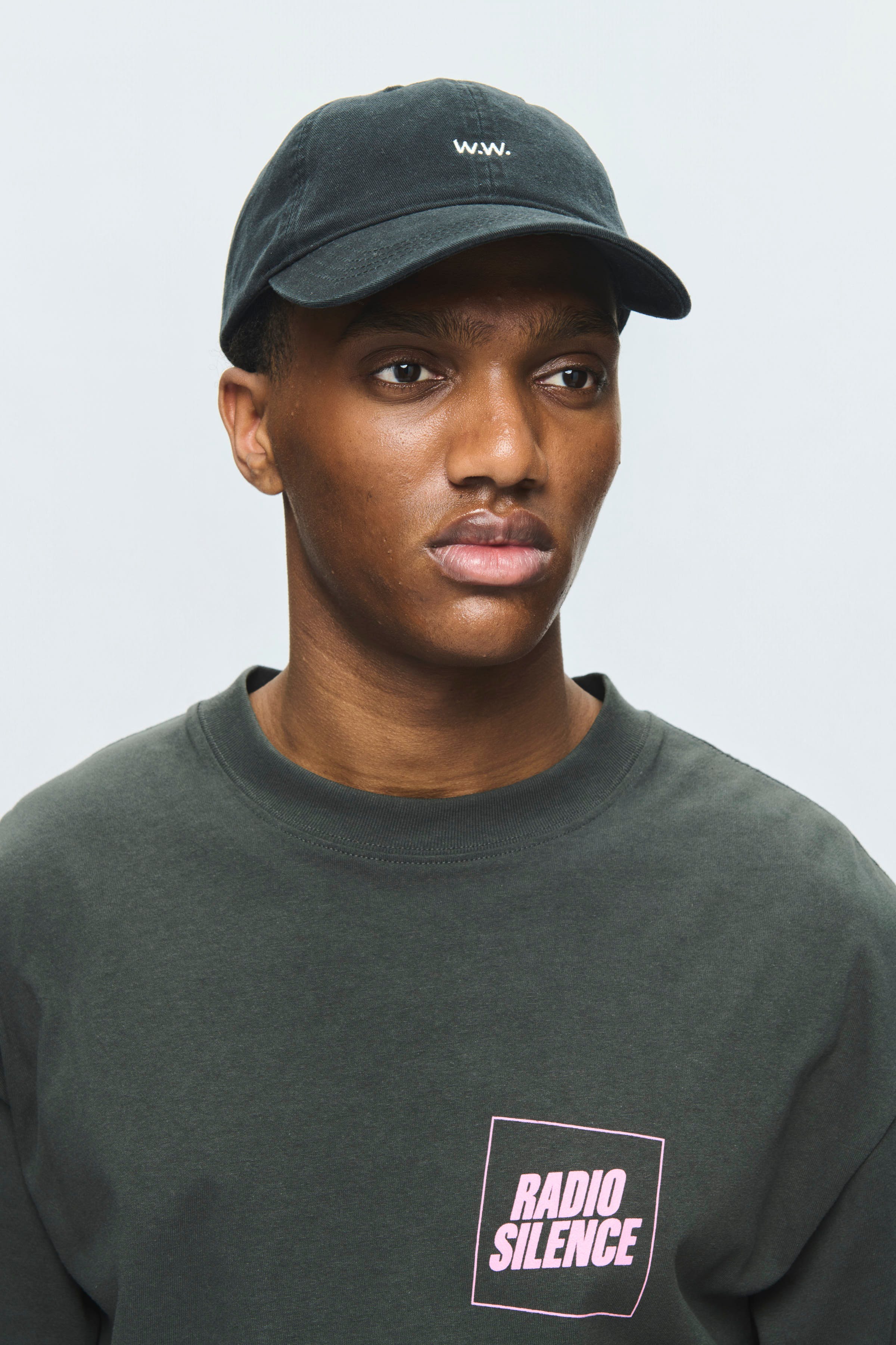 WWW.W. Cap LOOKBOOK DETAIL 30251641-303700