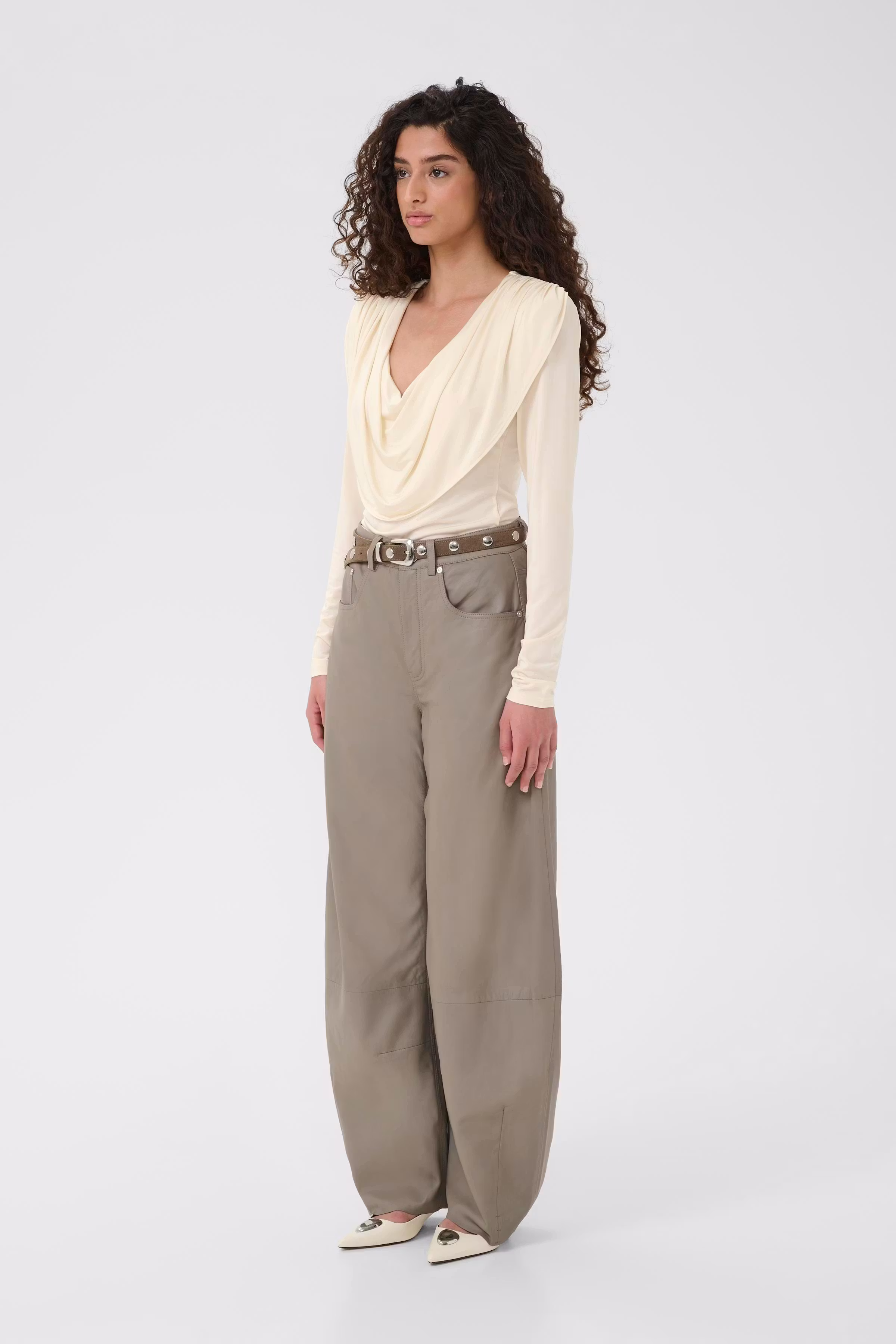 GZlaily Blouse LOOKBOOK FRONT 10910980-110103