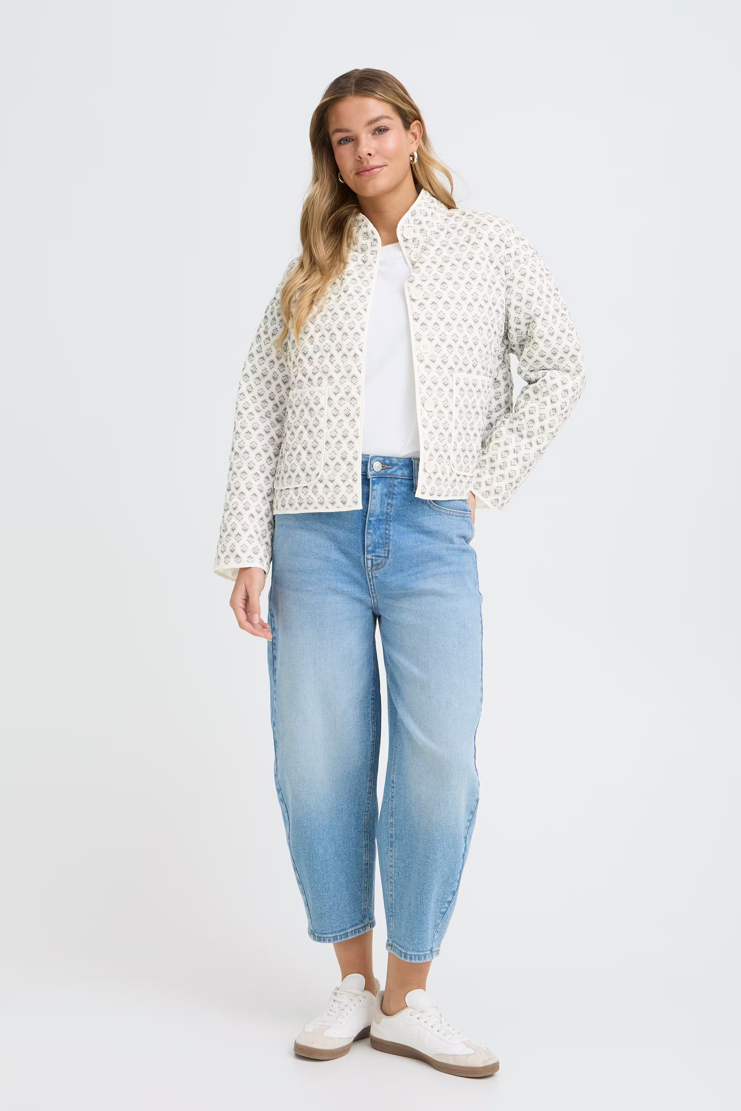 FRCLAUDINE Casual jakke LOOKBOOK FRONT 20617085-900007509