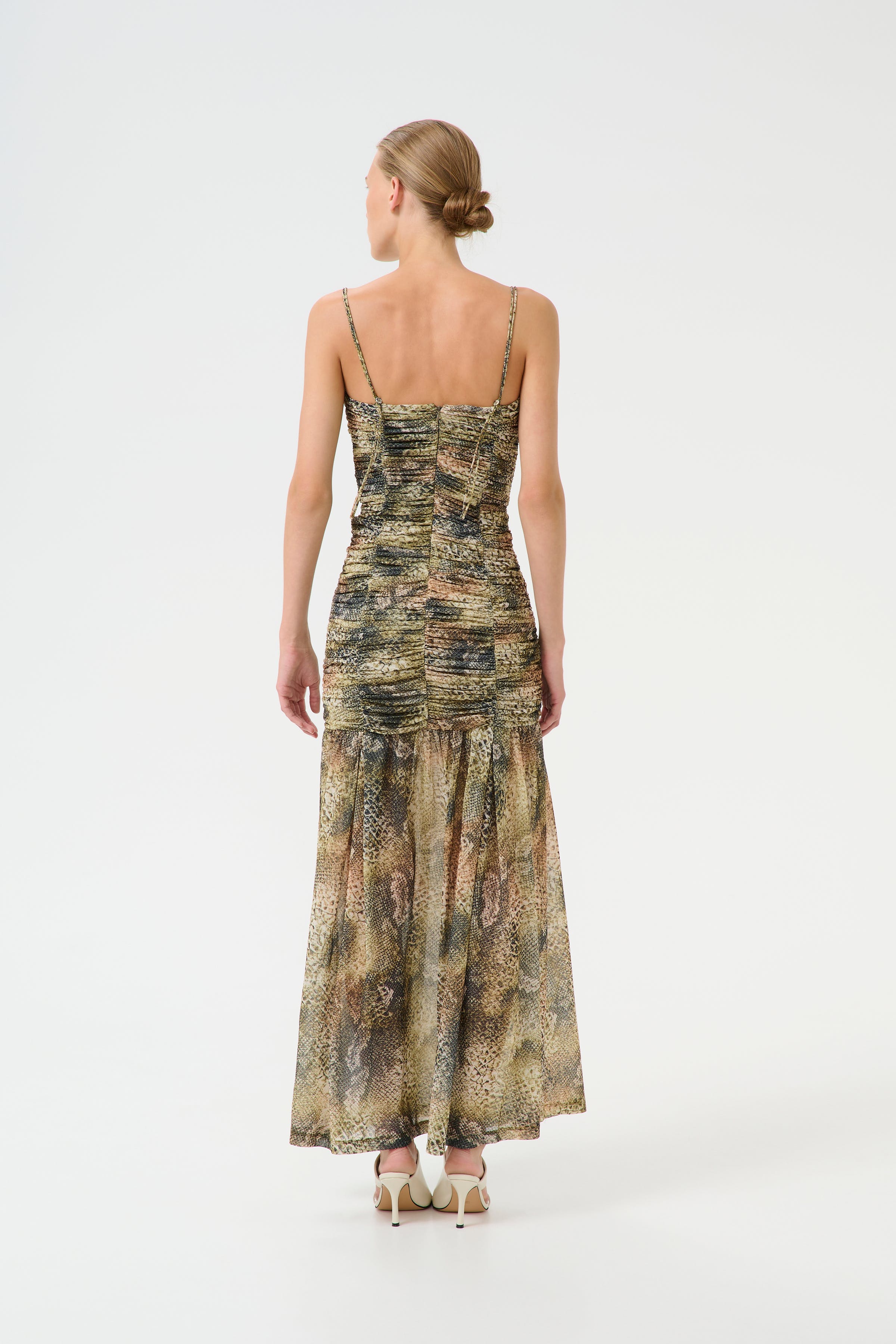 GZsnira Jurk LOOKBOOK BACK 10910146-107549