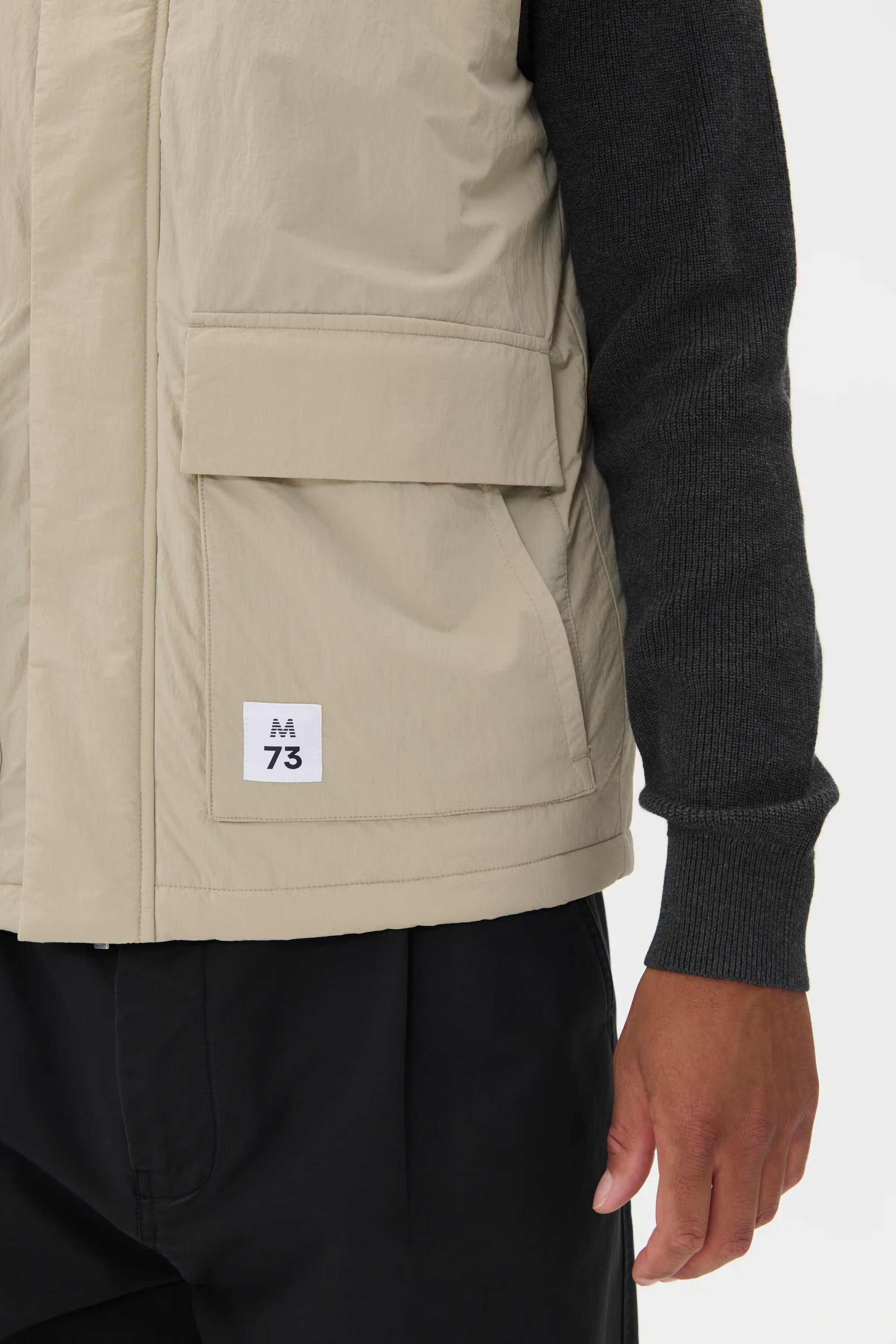 MAalejando Warm vest LOOKBOOK DETAIL 30207815-161105