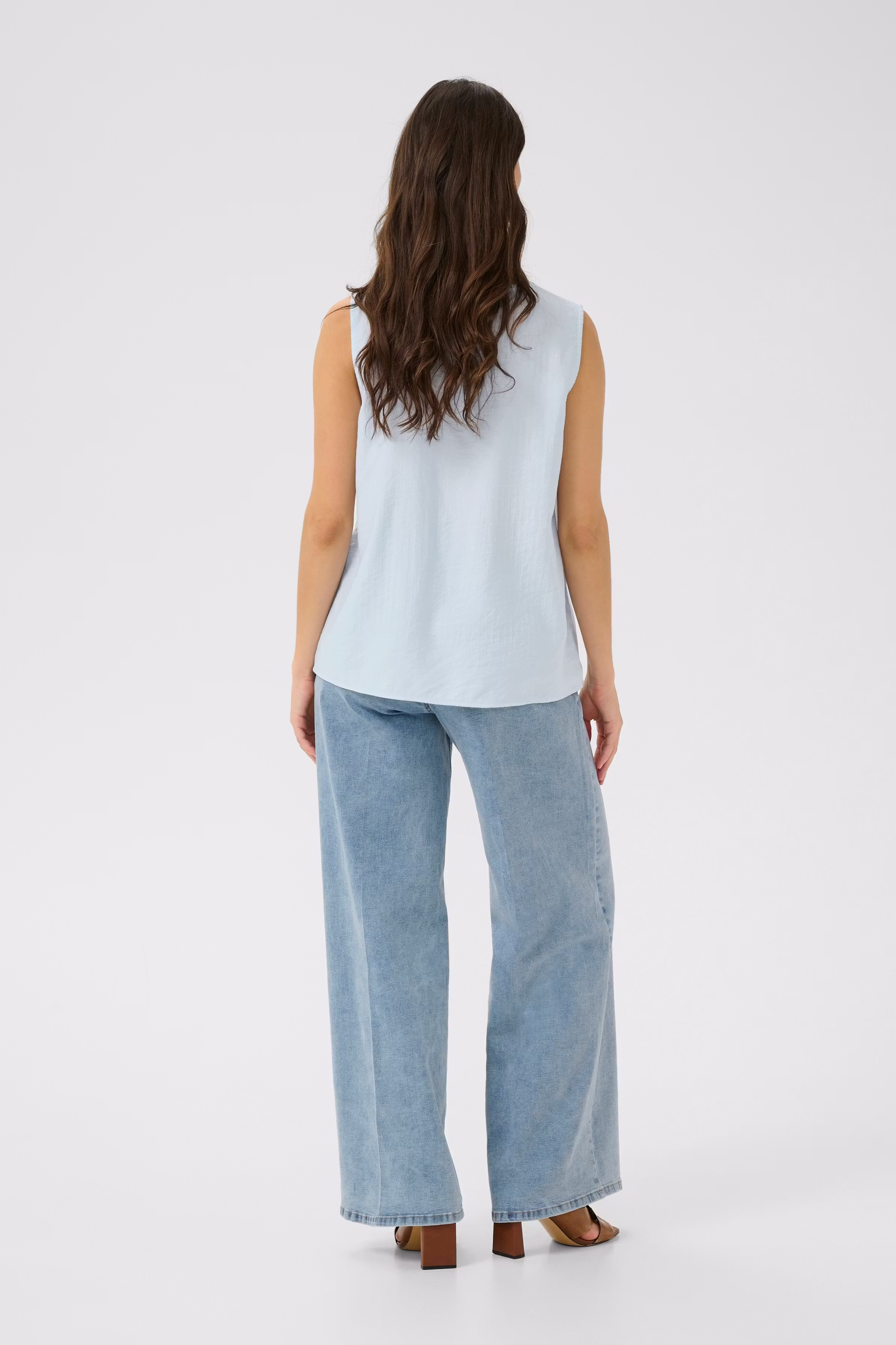 CRLori Blouse LOOKBOOK BACK 10613829-163922